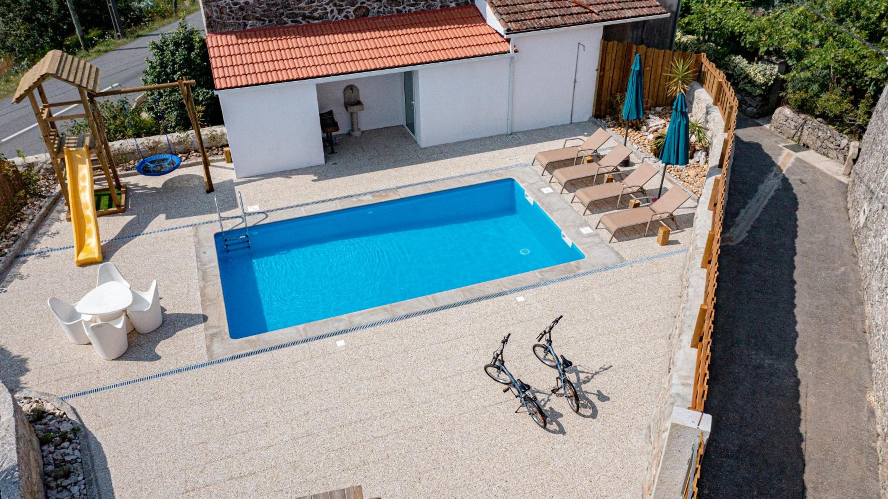 Casa da Clarinha, piscina, perto Sistelo e Ecovia do Vez view 5