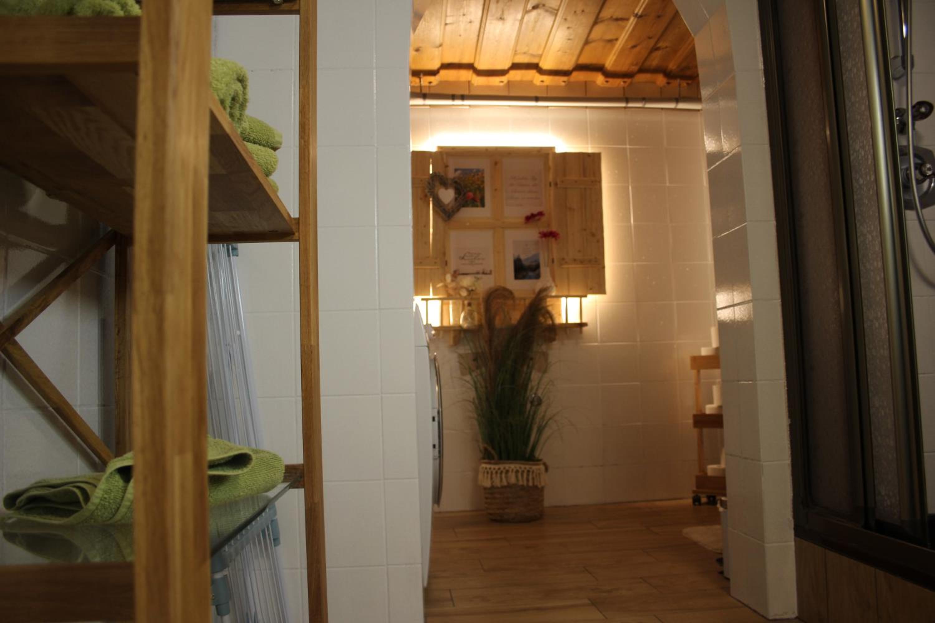 Photo 34