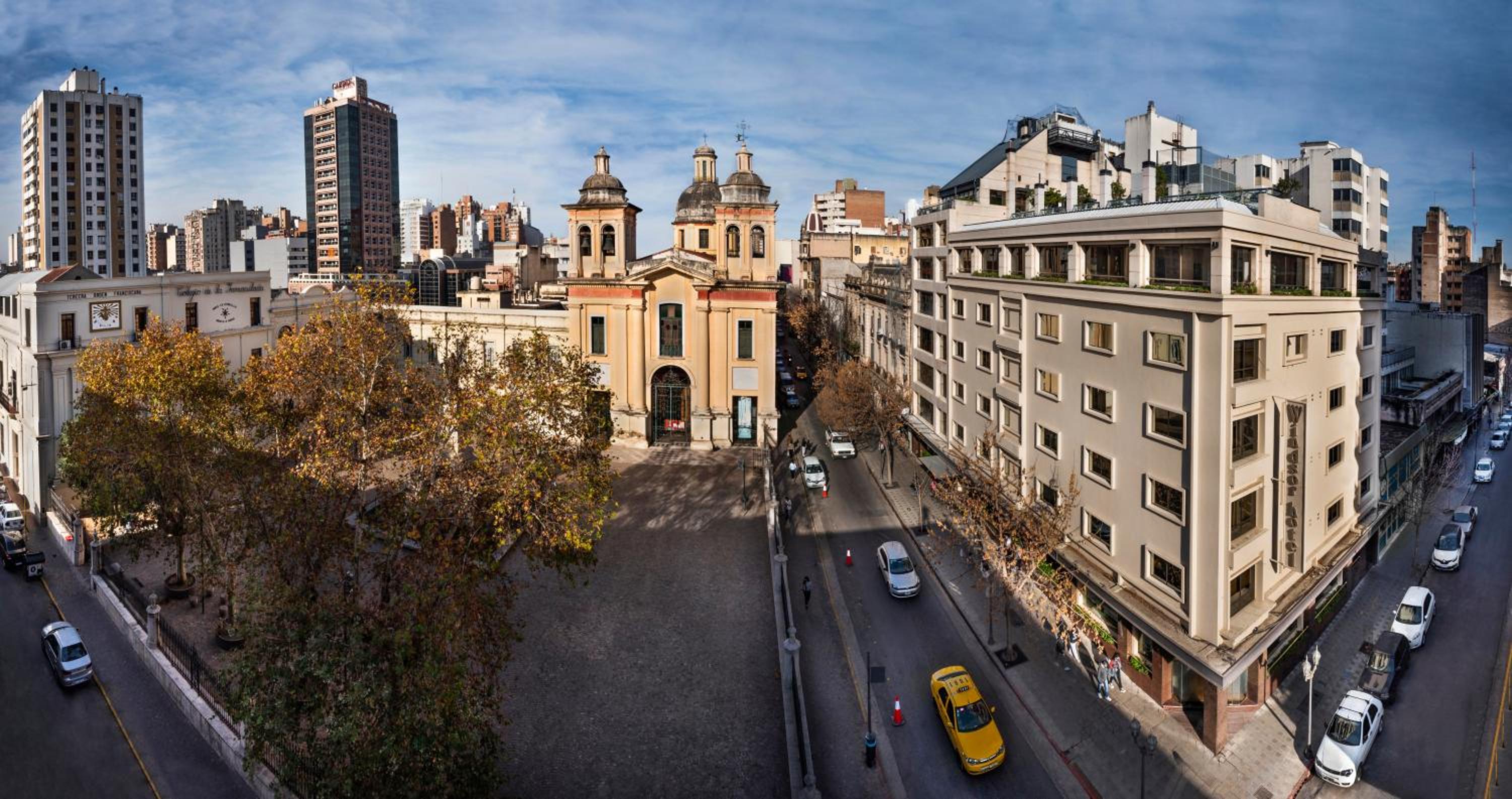 Hotel Windsor Hotel - Image 1