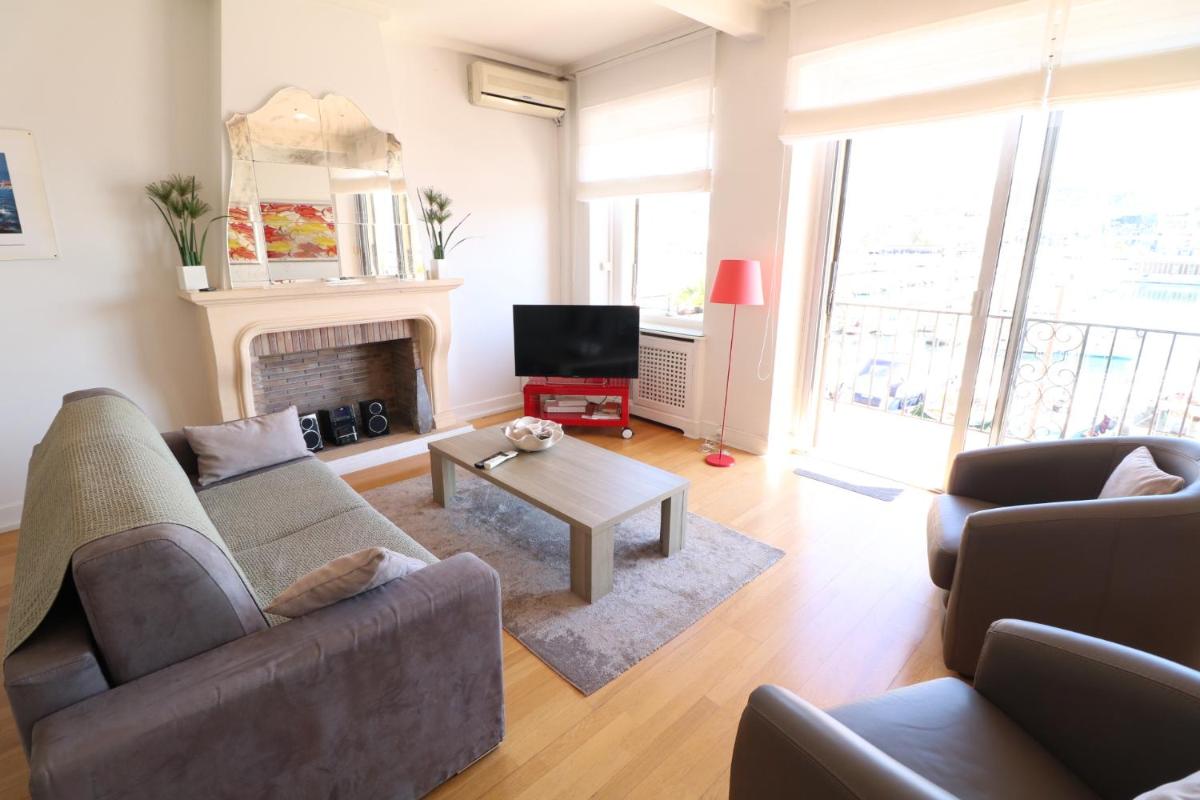 1 bedroom with direct view to the Old Port 267 photo 4