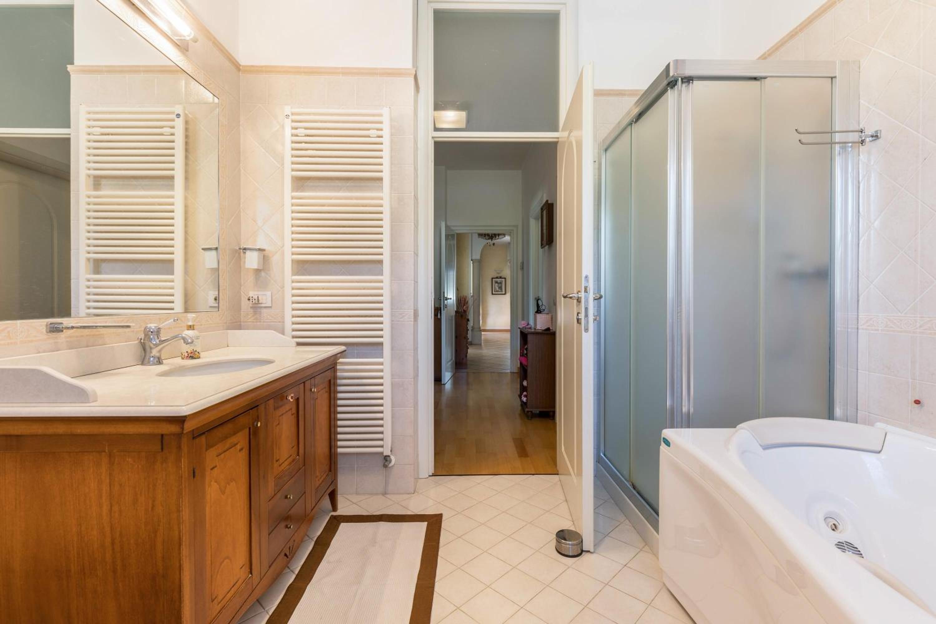 Casa Zanoni en Arco — bathroom