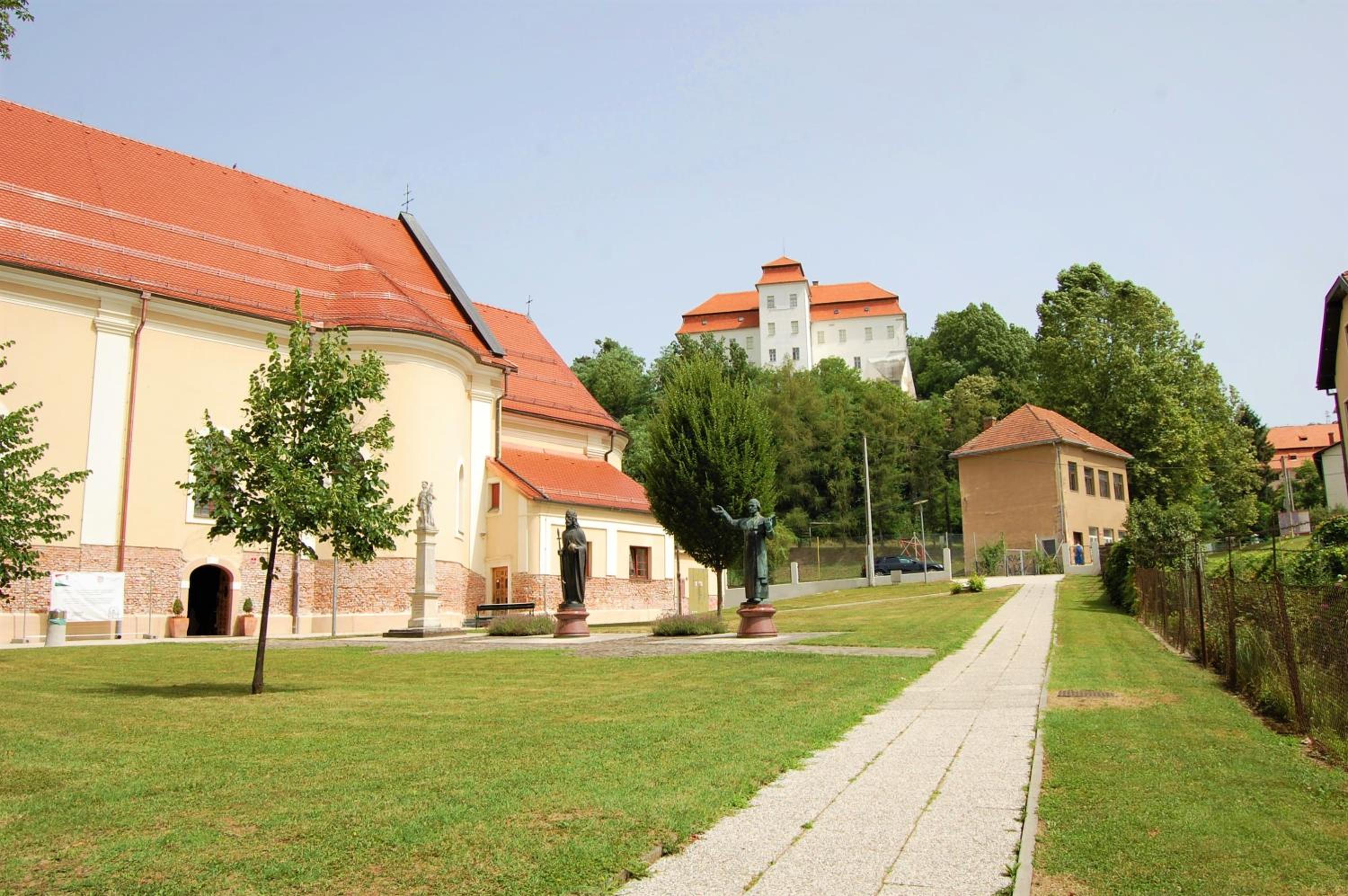 Photo 8