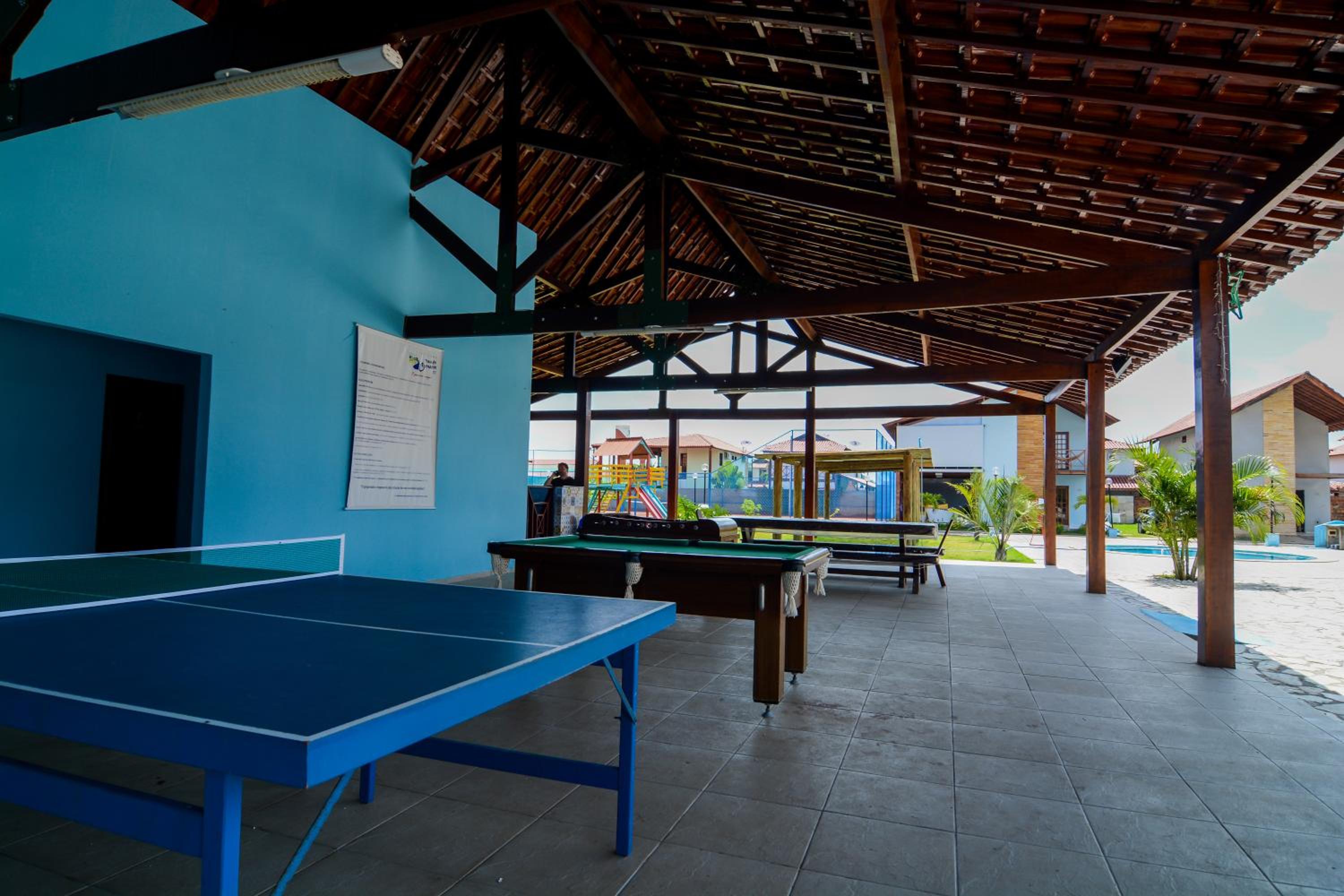 Linda casa com 5 quartos, a poucos metros da praia