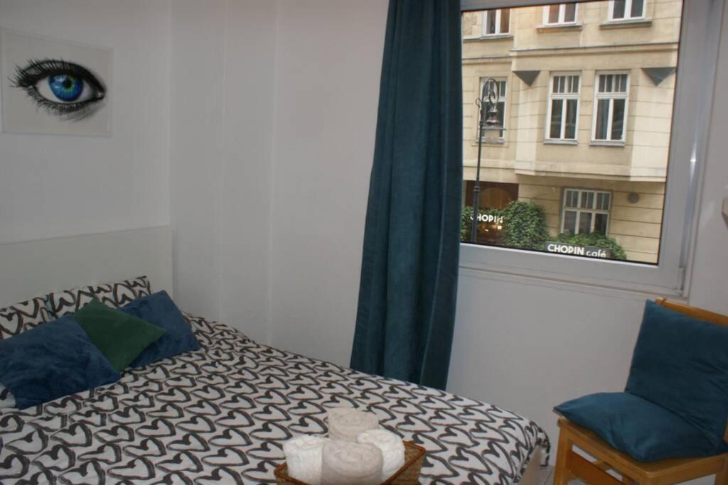 City center- large apartment with National Musee view view 2
