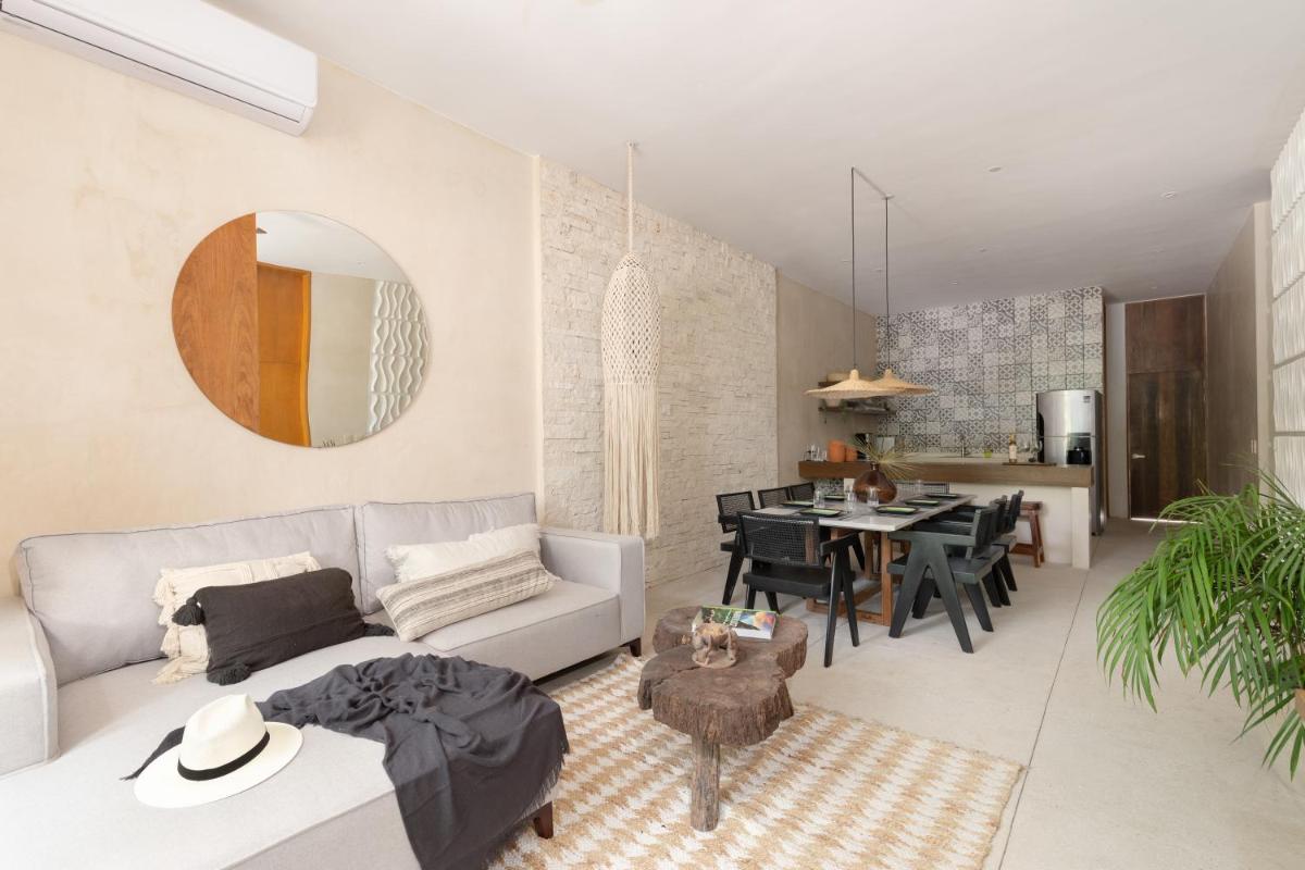 Unique and Exclusive 2 Apartments in 1 Awesome Complex Pool and Amenities view 2
