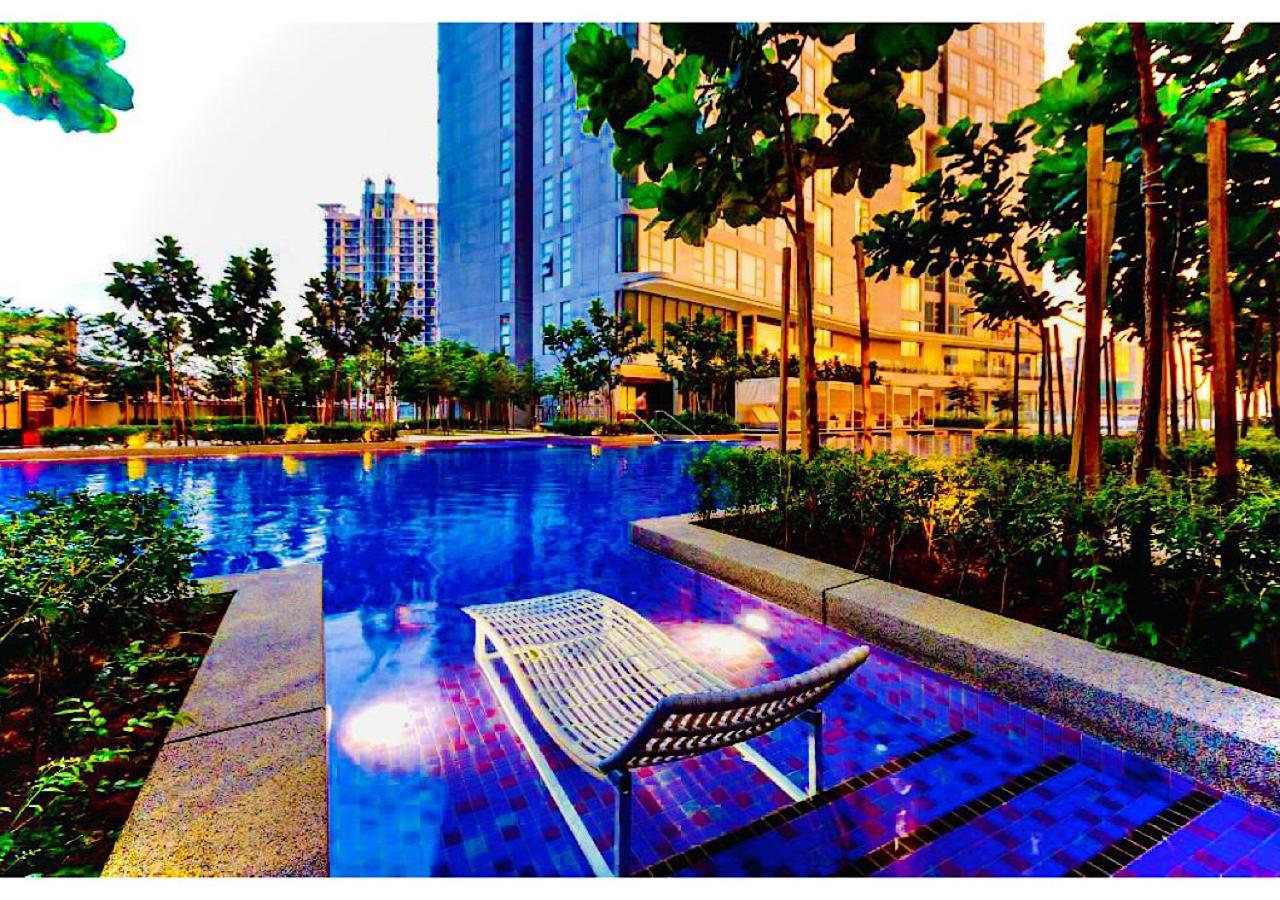 Robertson PanoramaKL Suites