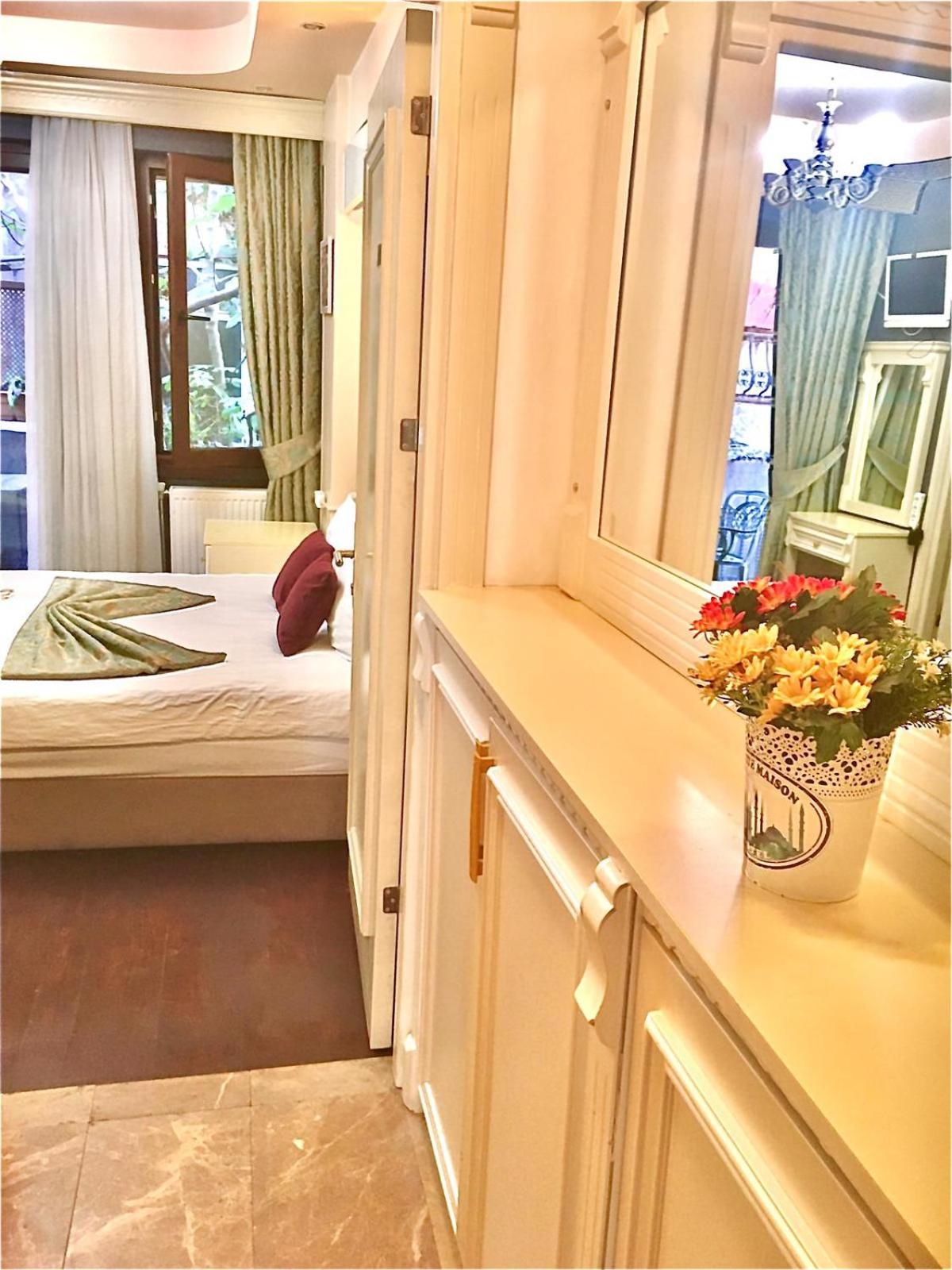 La Petite Maison Otel - Image 25