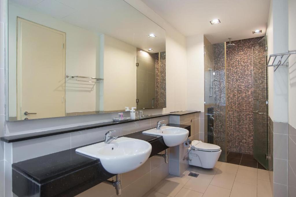 Platinum Suites at Swiss Garden
