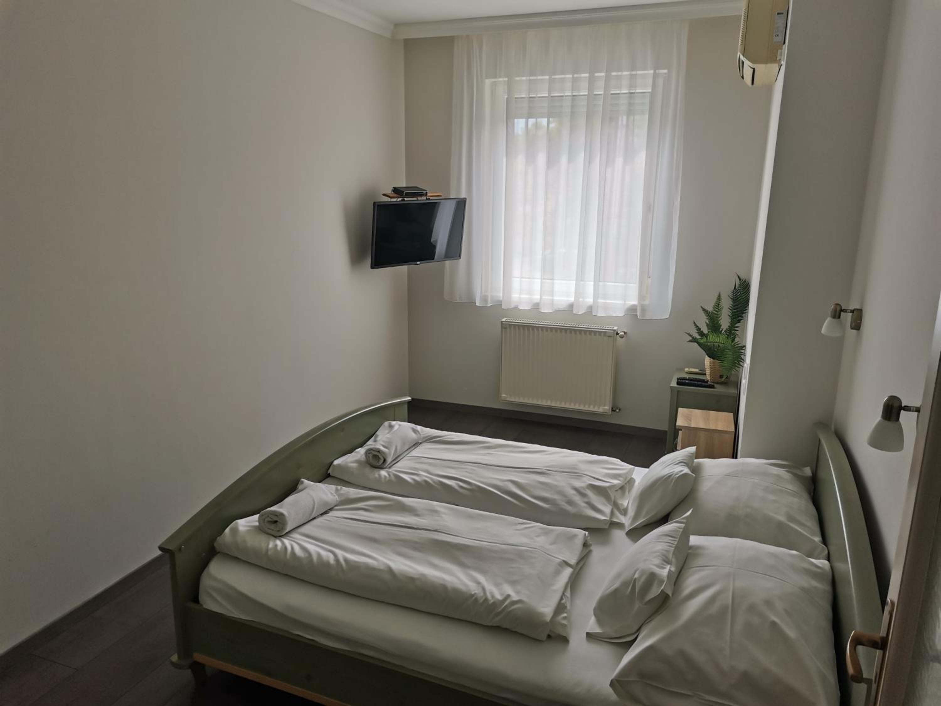 Zoli Apartmanok-Balcony Kölcsey 32