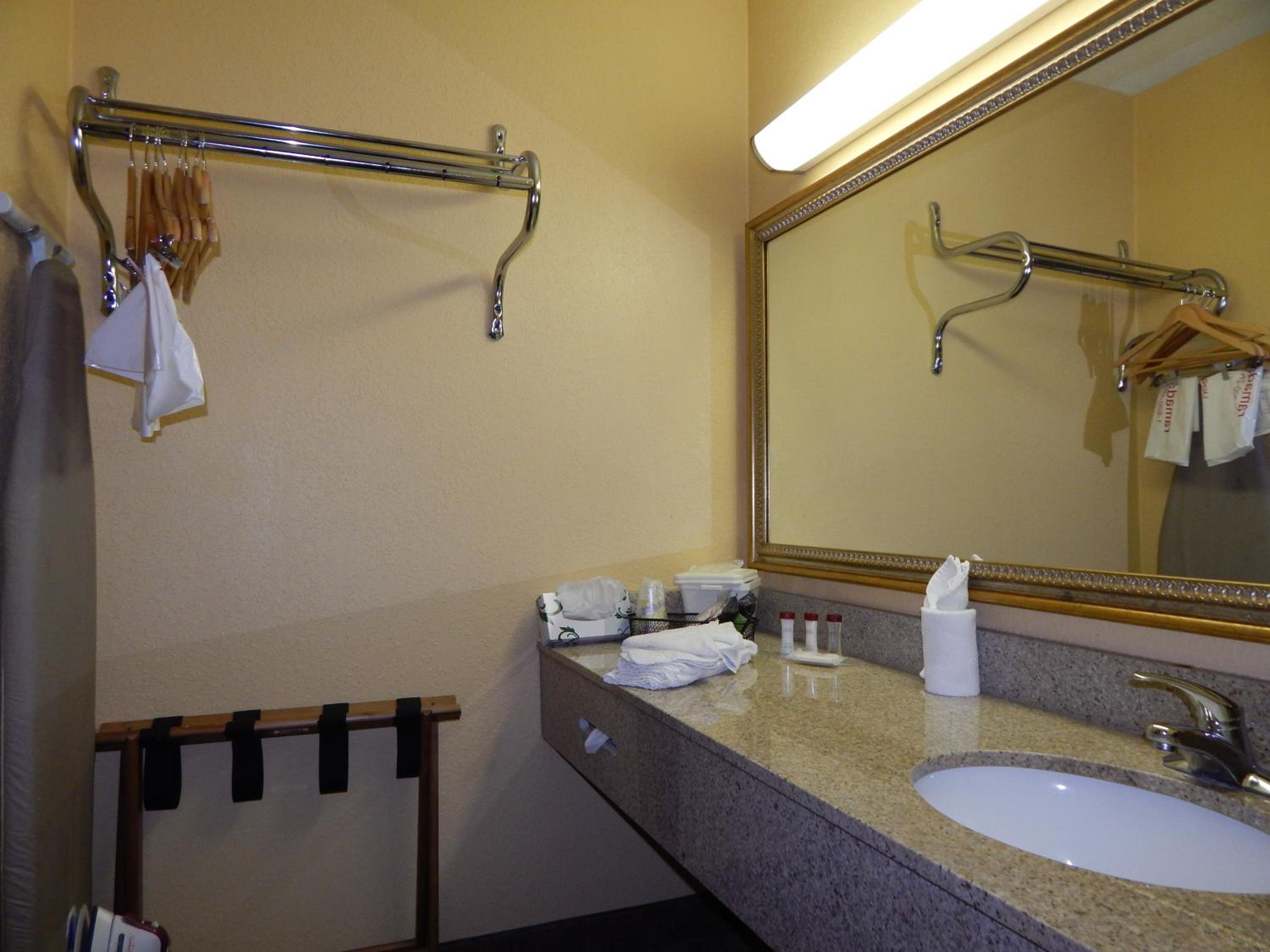 Orlando Vacations - Ramada by Wyndham Altamonte Springs Near I-4 - Property Image 3