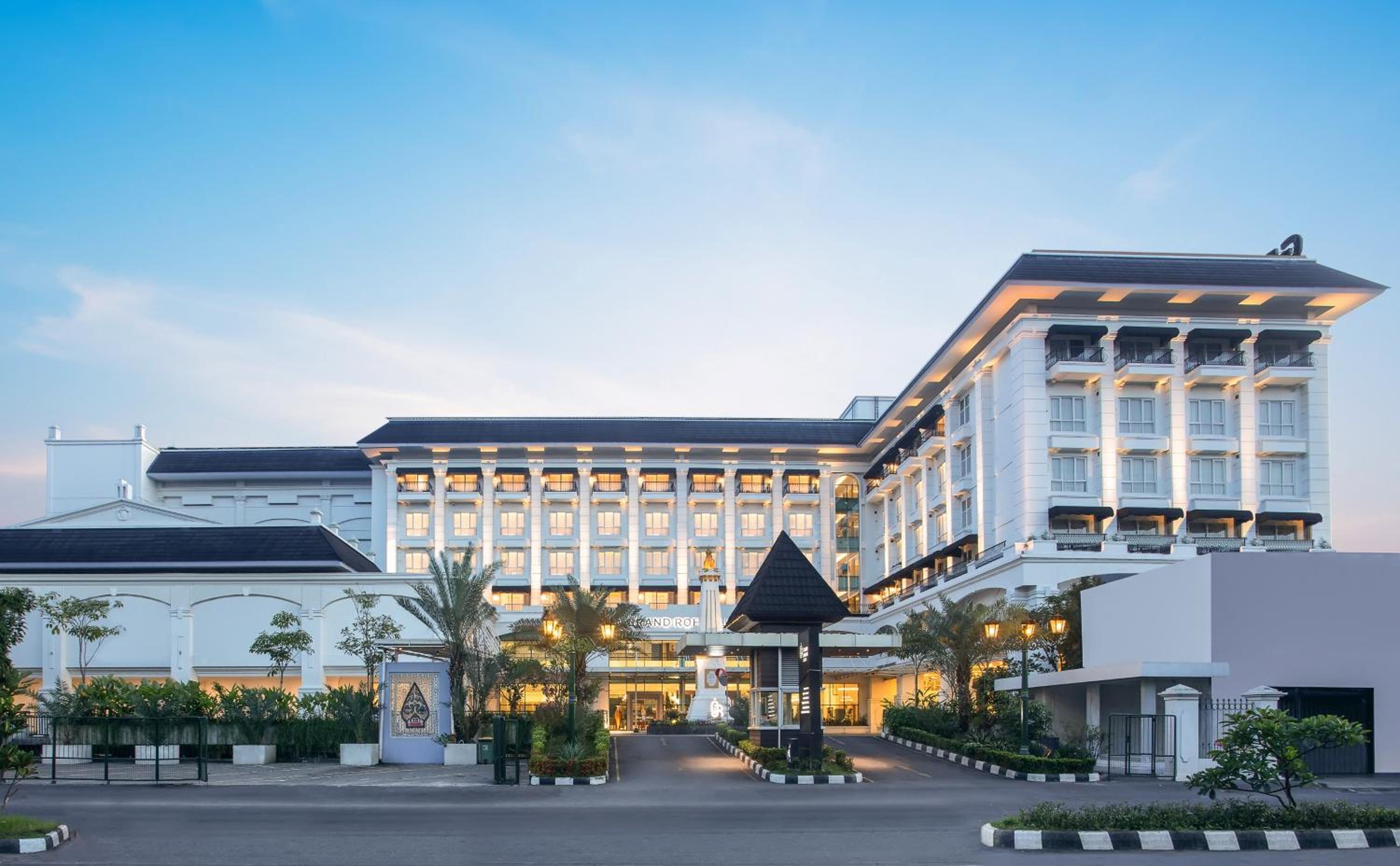 Hotel Grand Rohan Jogja - Image 1
