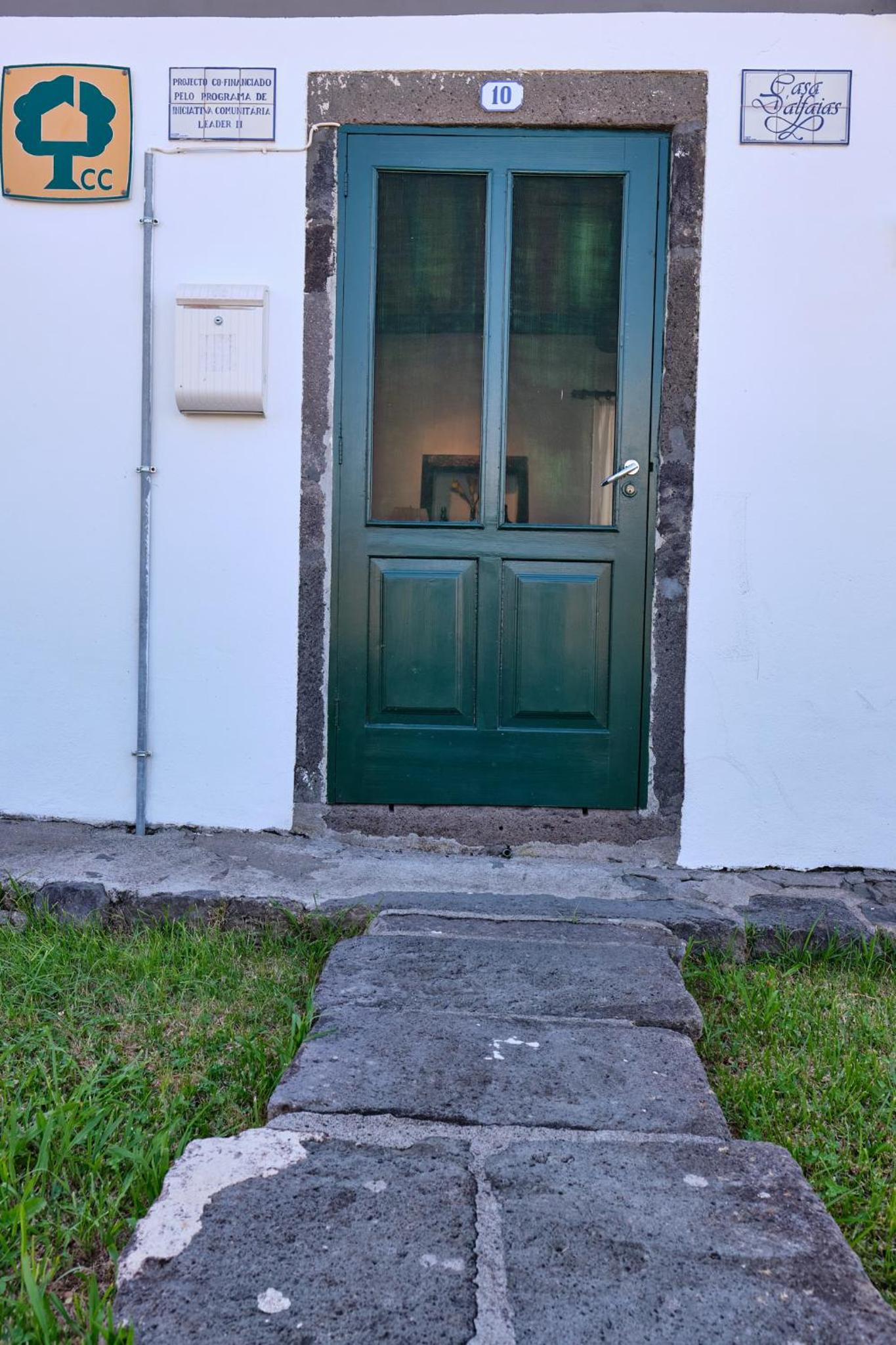 Photo 35
