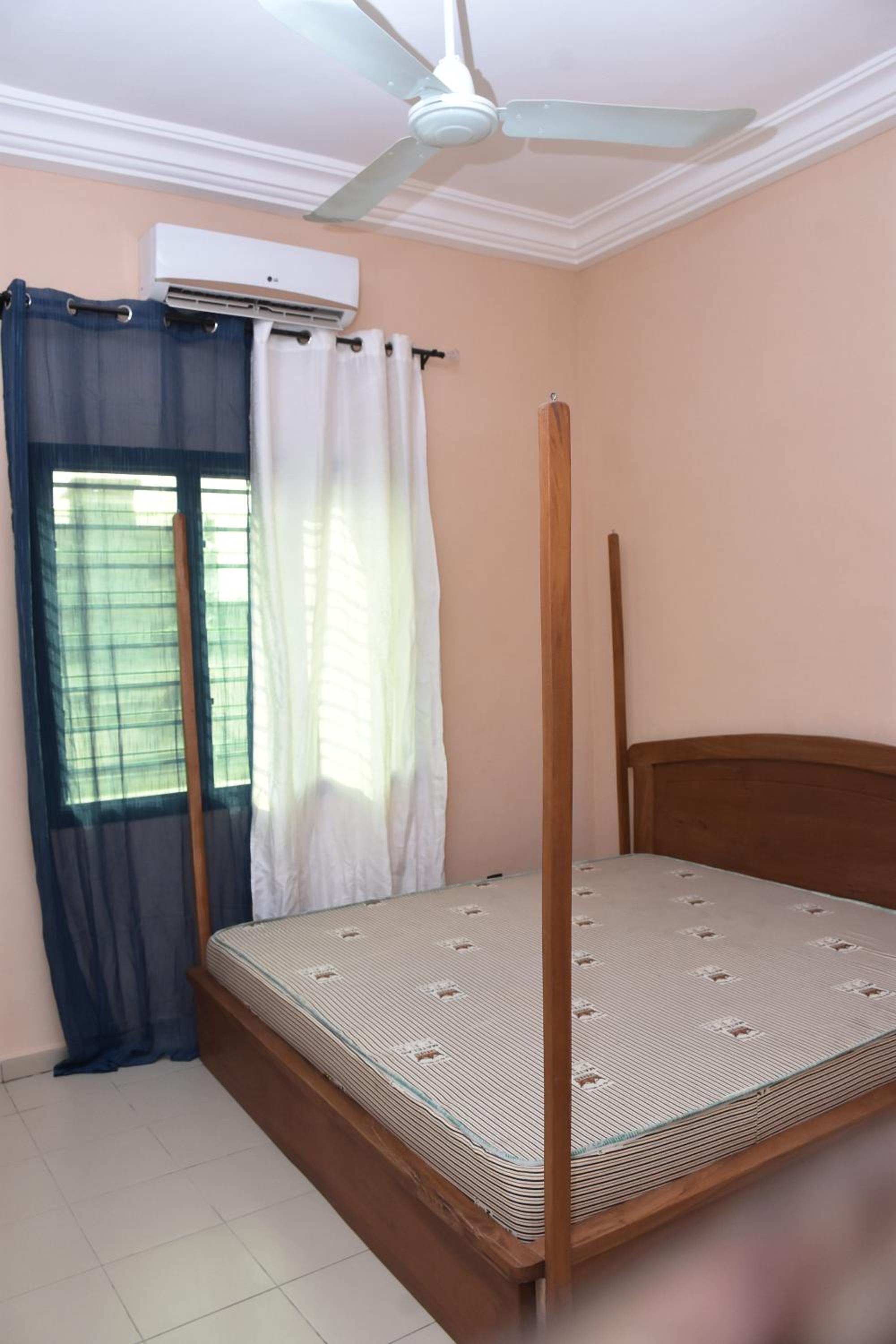 Deodat Guest House