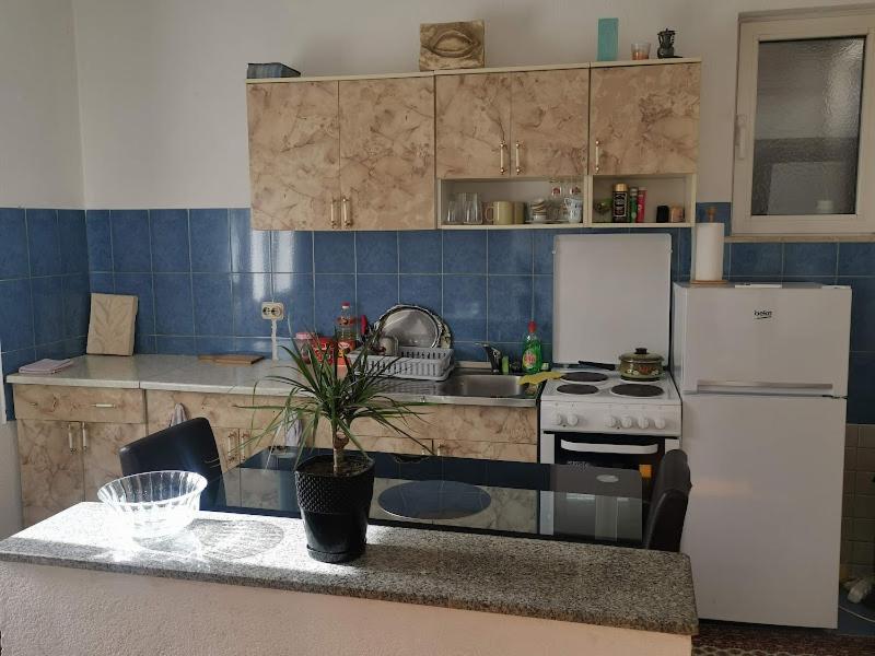 Hostel Raft Neretva
