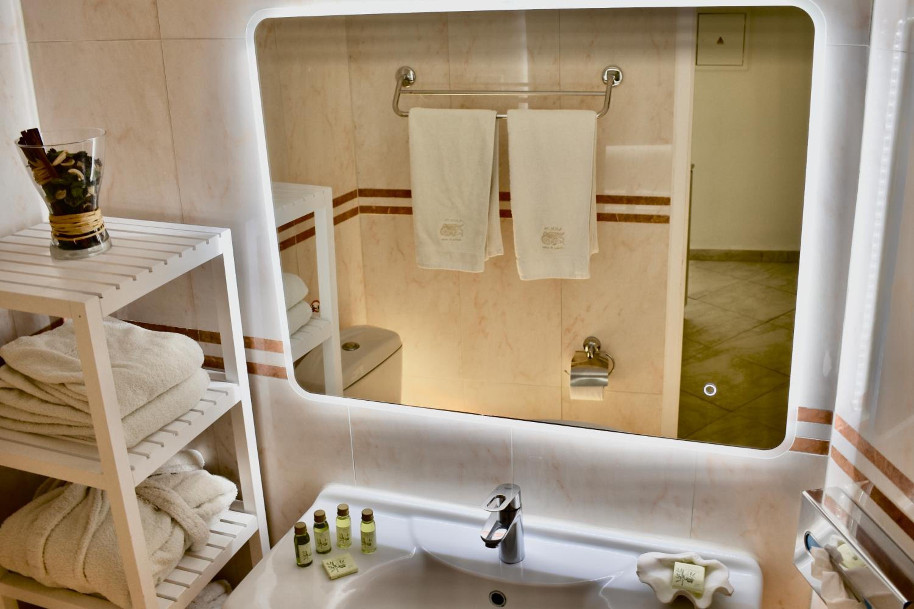 Aeolos Art and Eco Suites - Adults Only 85