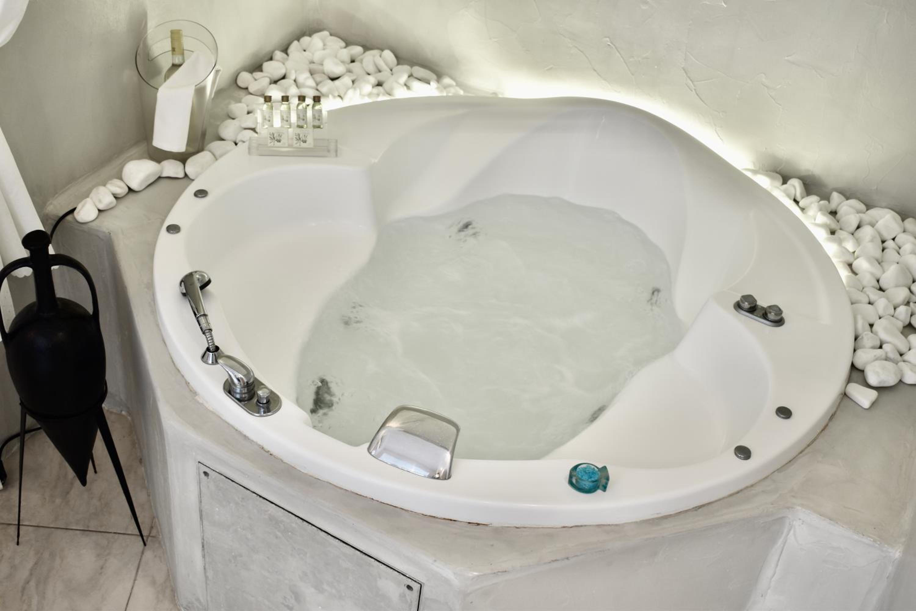 Aeolos Art and Eco Suites - Adults Only 89