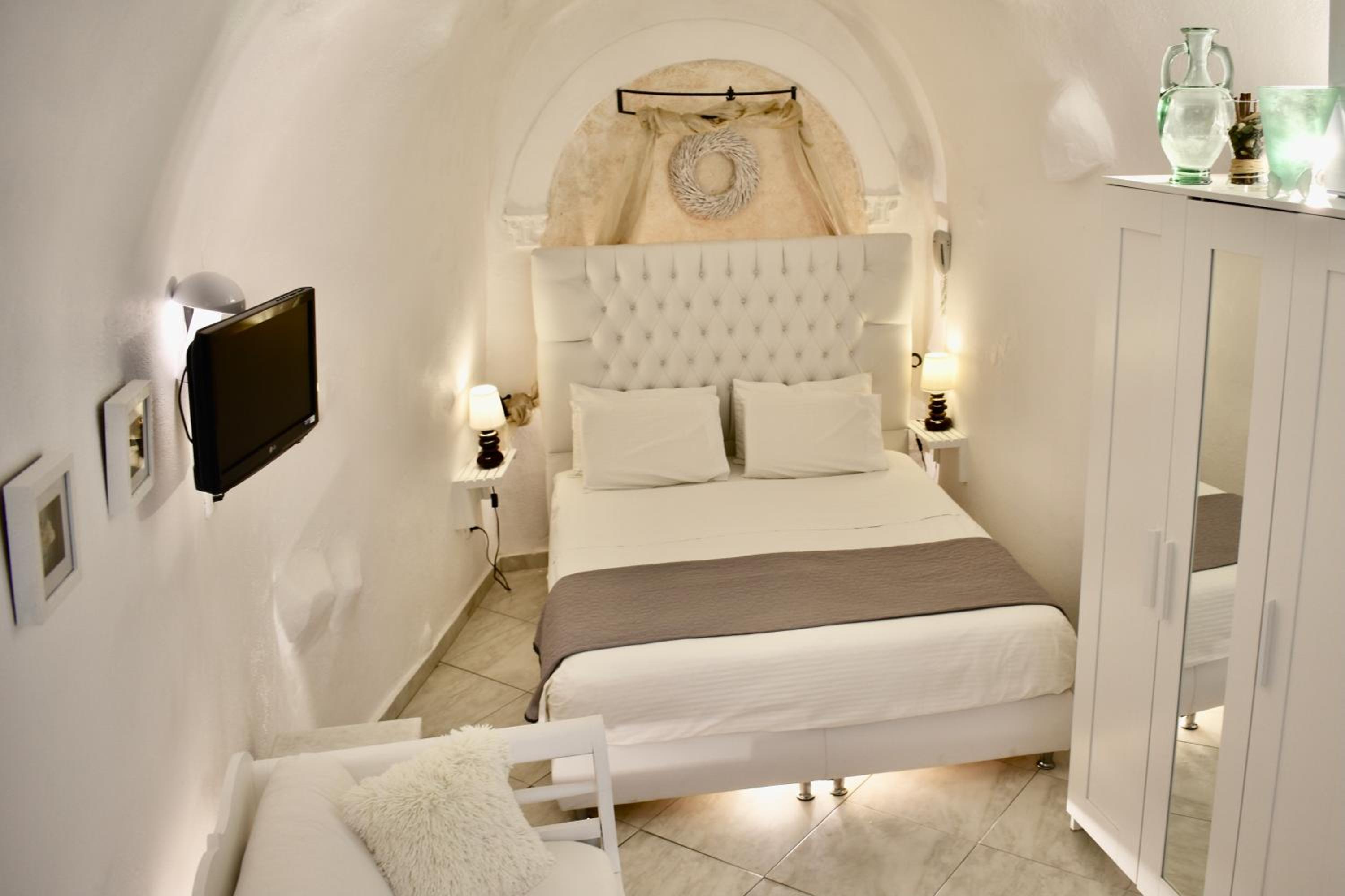 Aeolos Art and Eco Suites - Adults Only 100