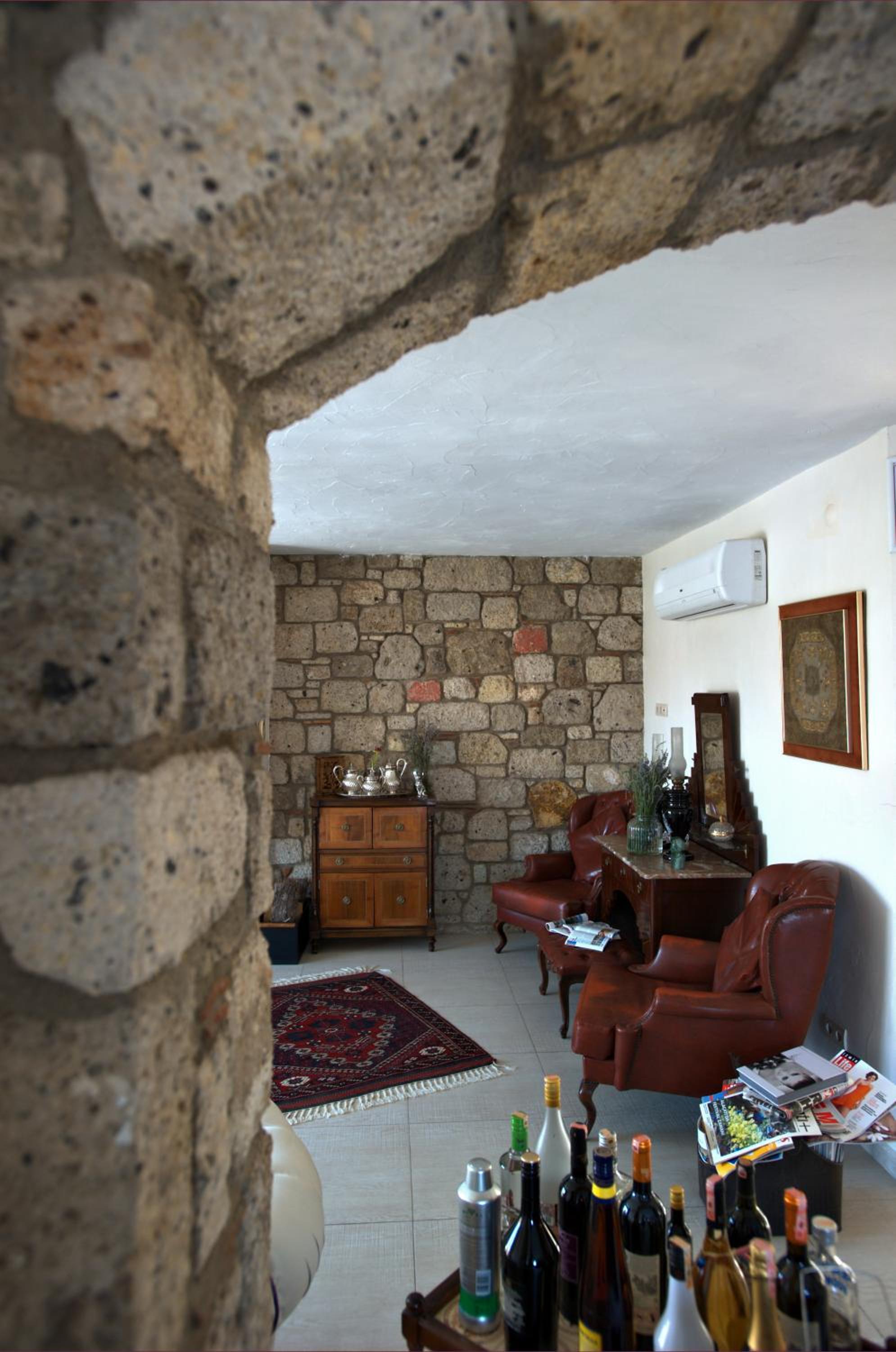 Photo 34
