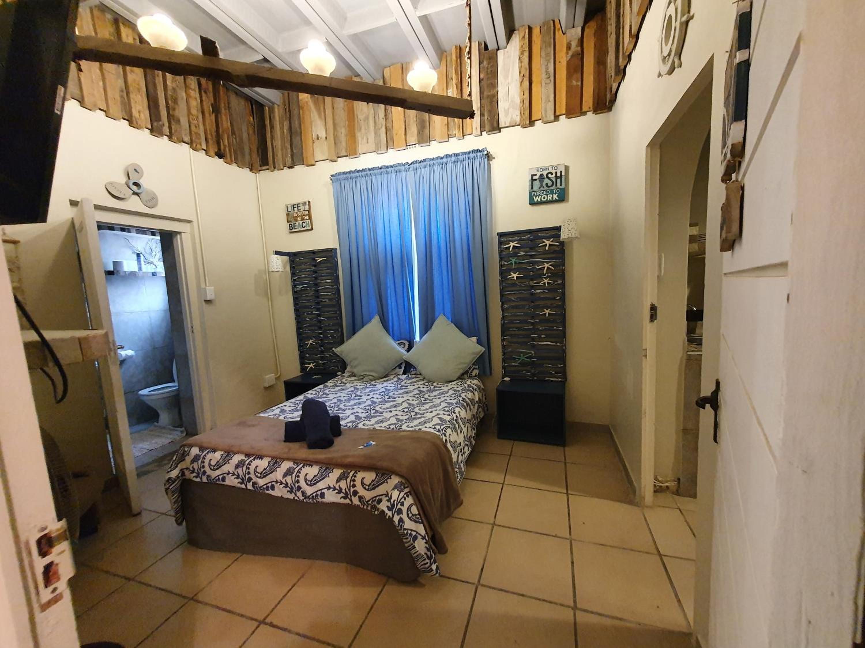 Strand Family studio en-suite 6 sleeper Kitchenette Helderberg CT view 3