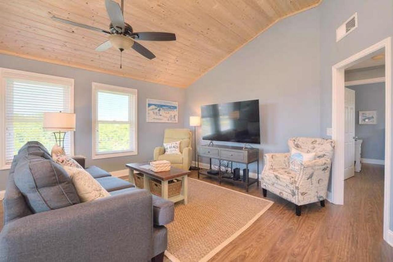 Beach Bungalow, photo 19