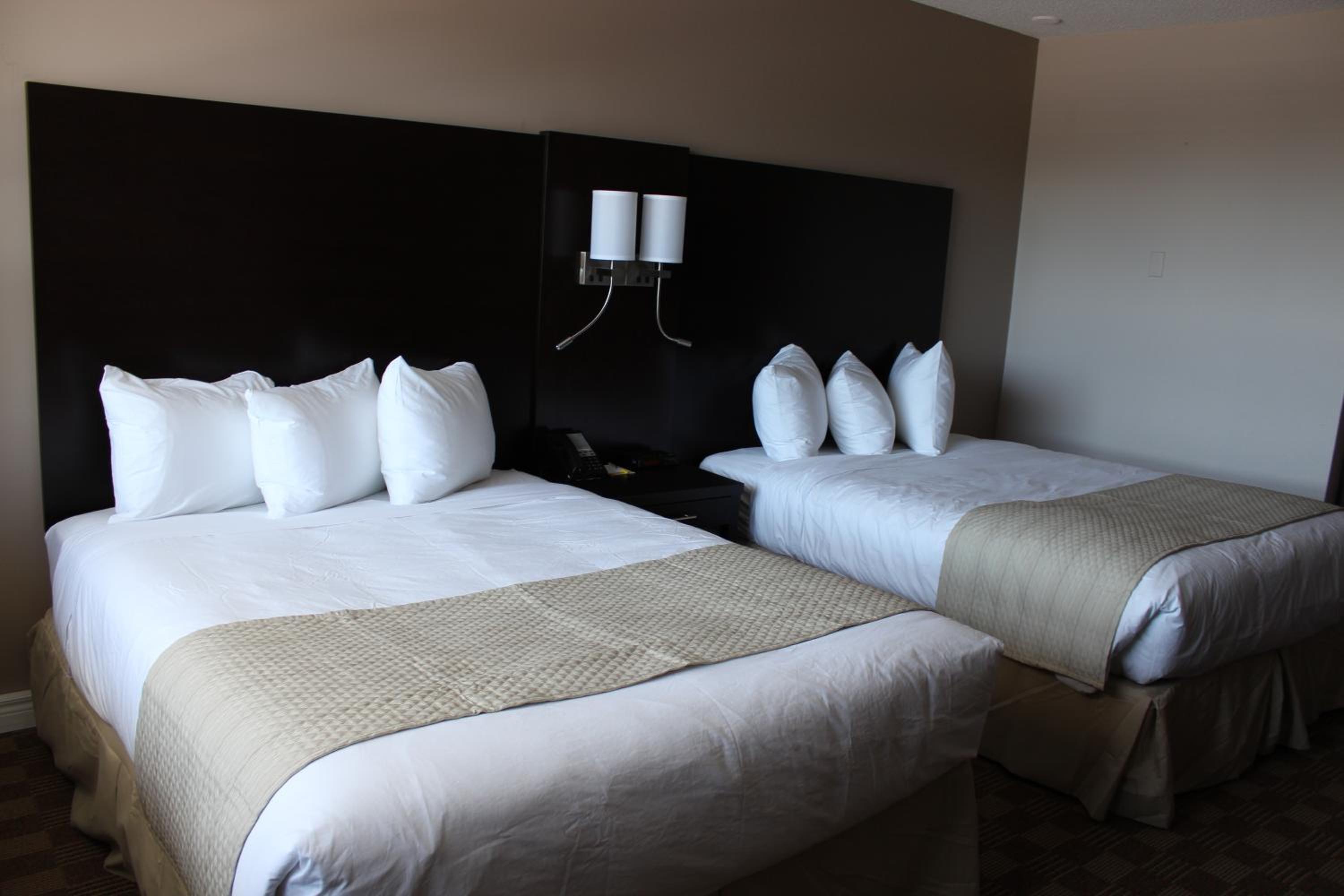 North Bay Vacations - Days Inn Suites by Wyndham North Bay Downtown - Property Image 6