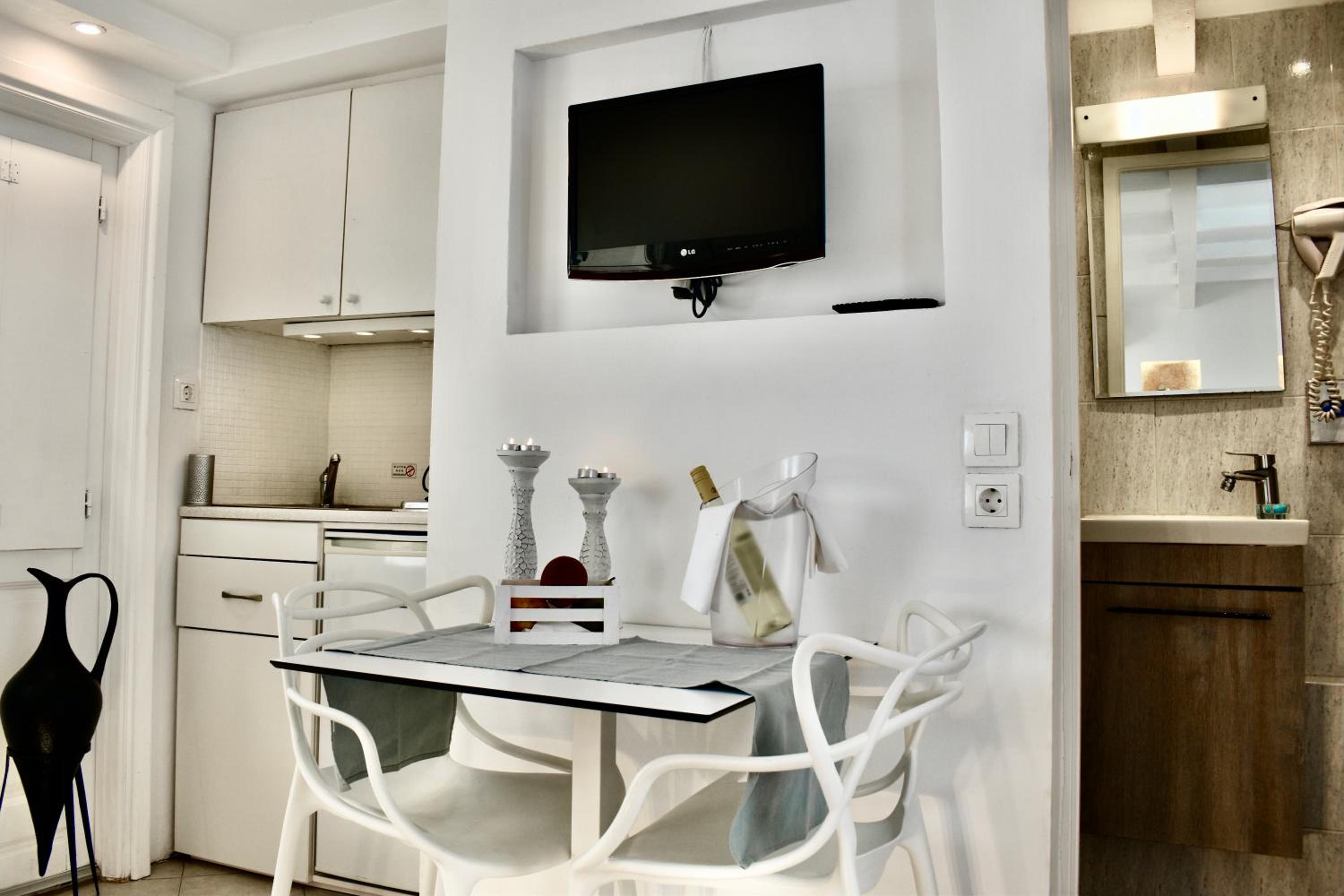 Aeolos Art and Eco Suites - Adults Only 48