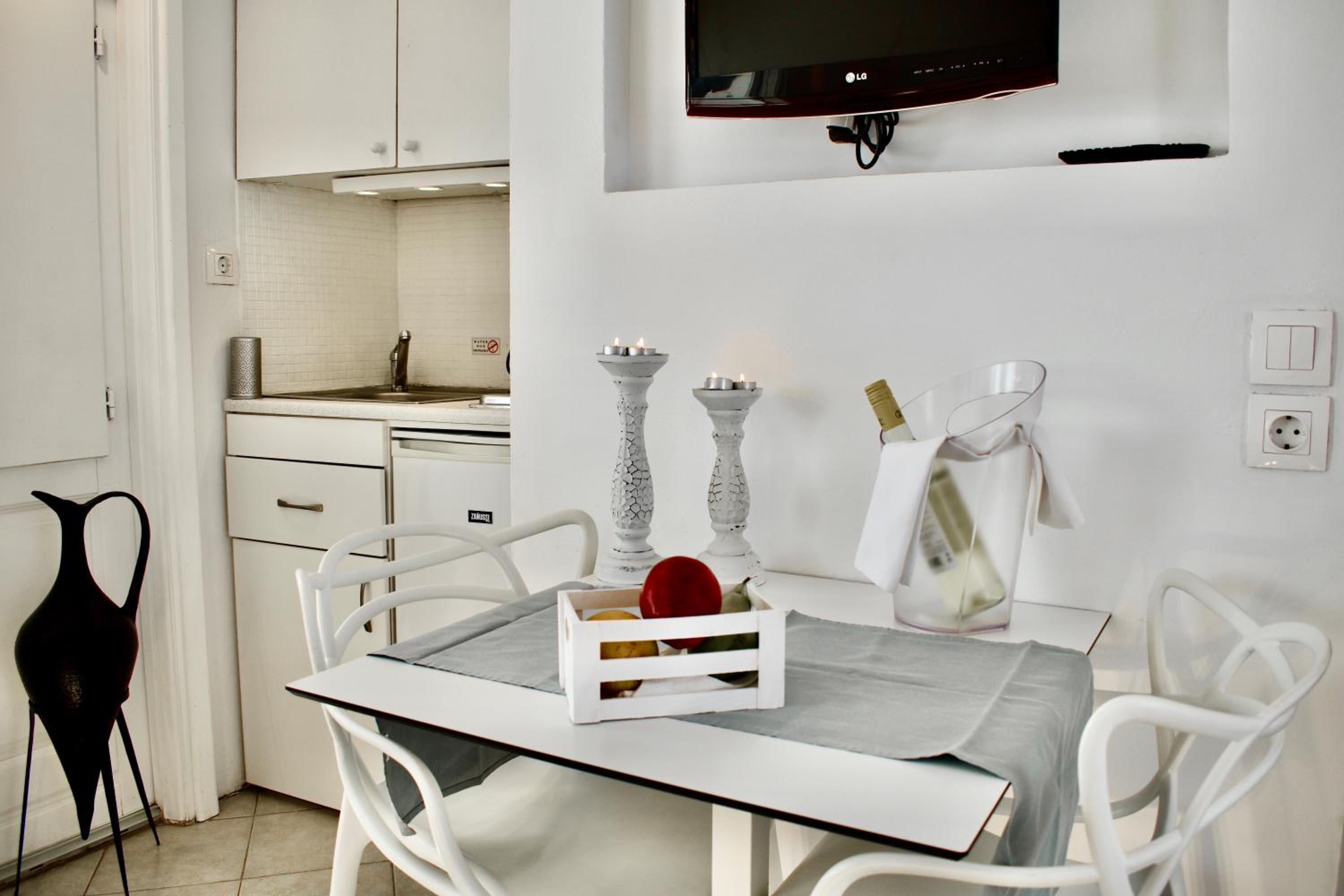 Aeolos Art and Eco Suites - Adults Only 111
