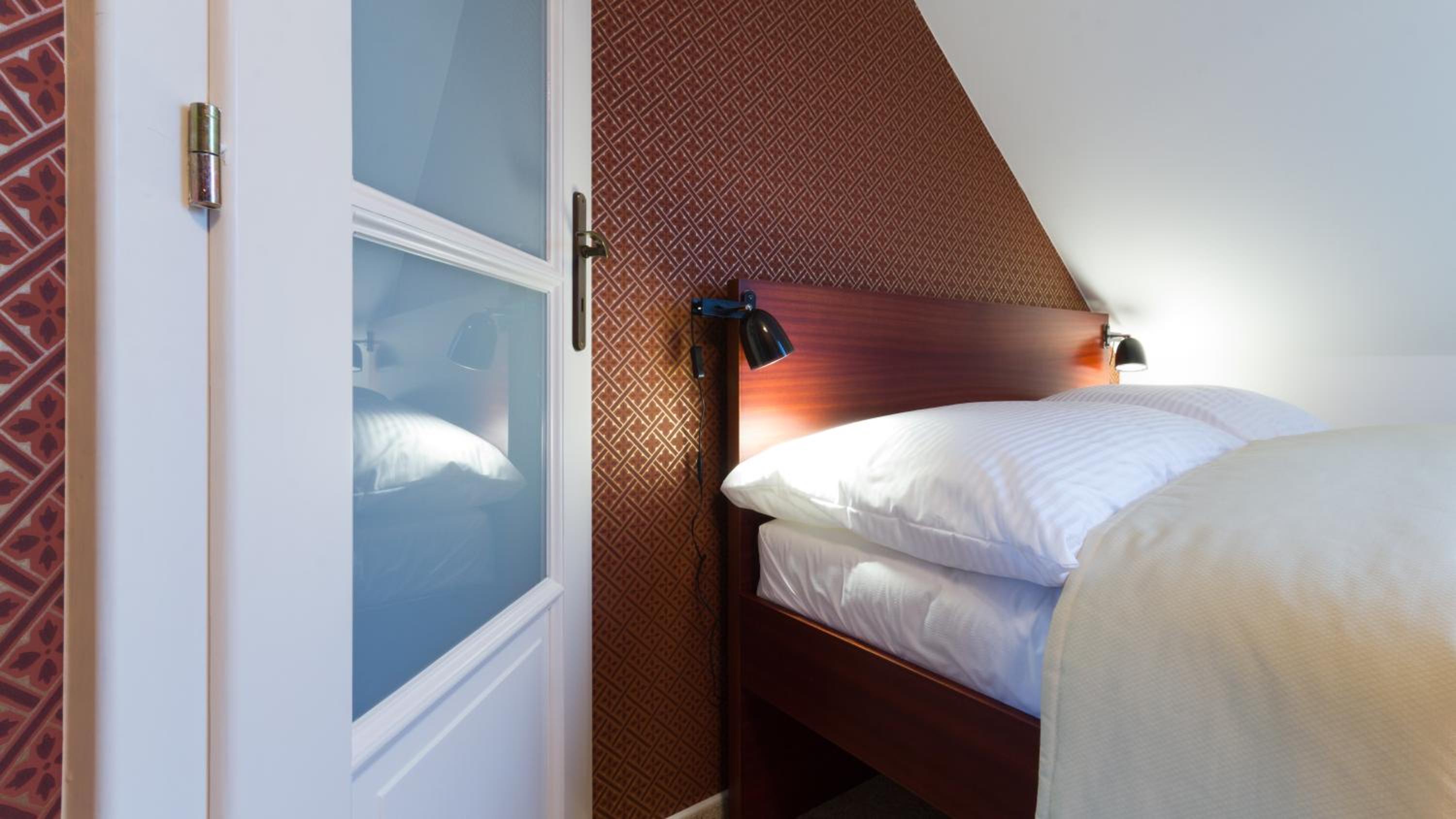 Residence Arx & Wellness Self Check-in