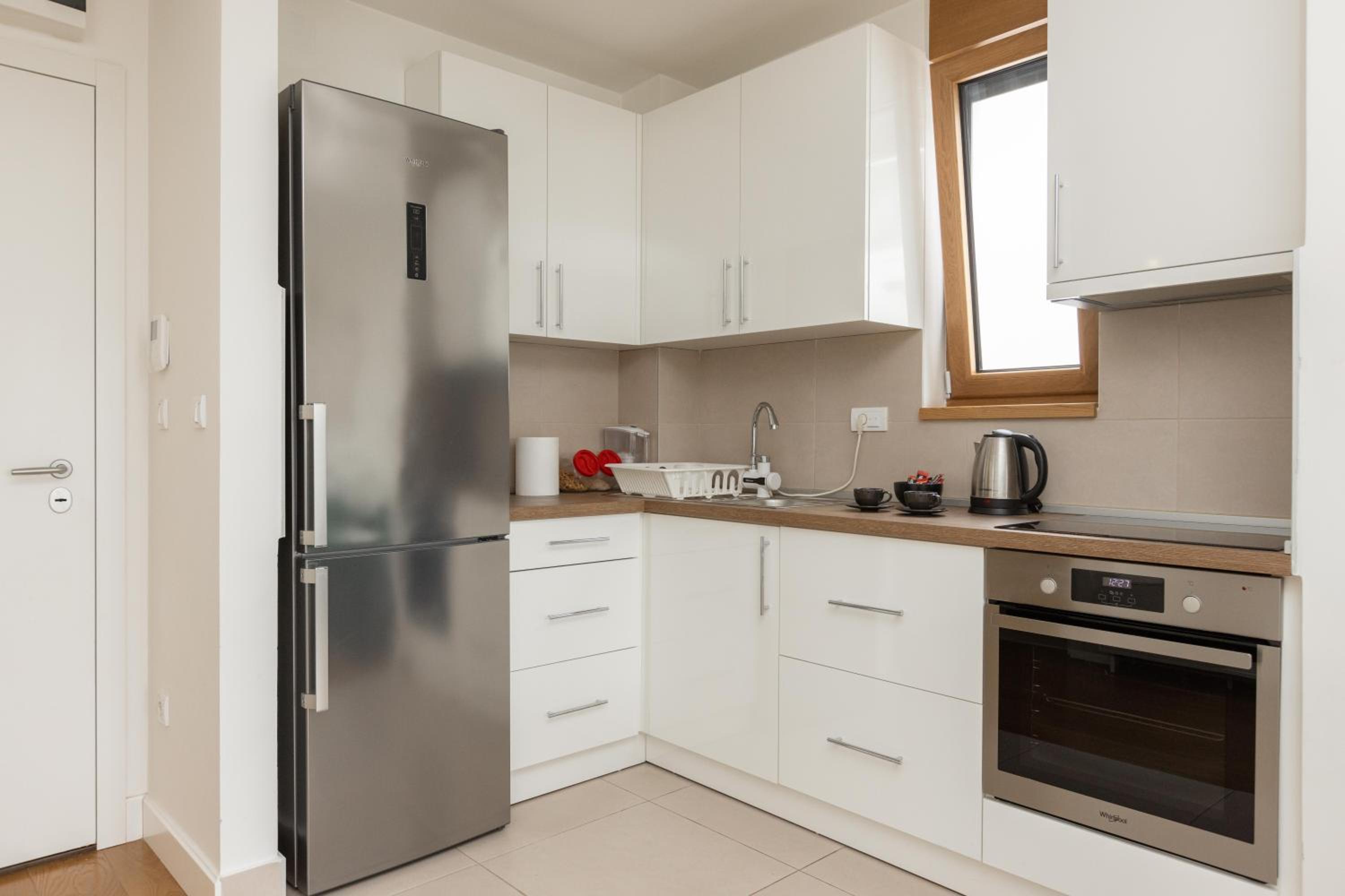 Zemun Luxury - Comfortable, workspace, quiet, free parking, Netflix view 3