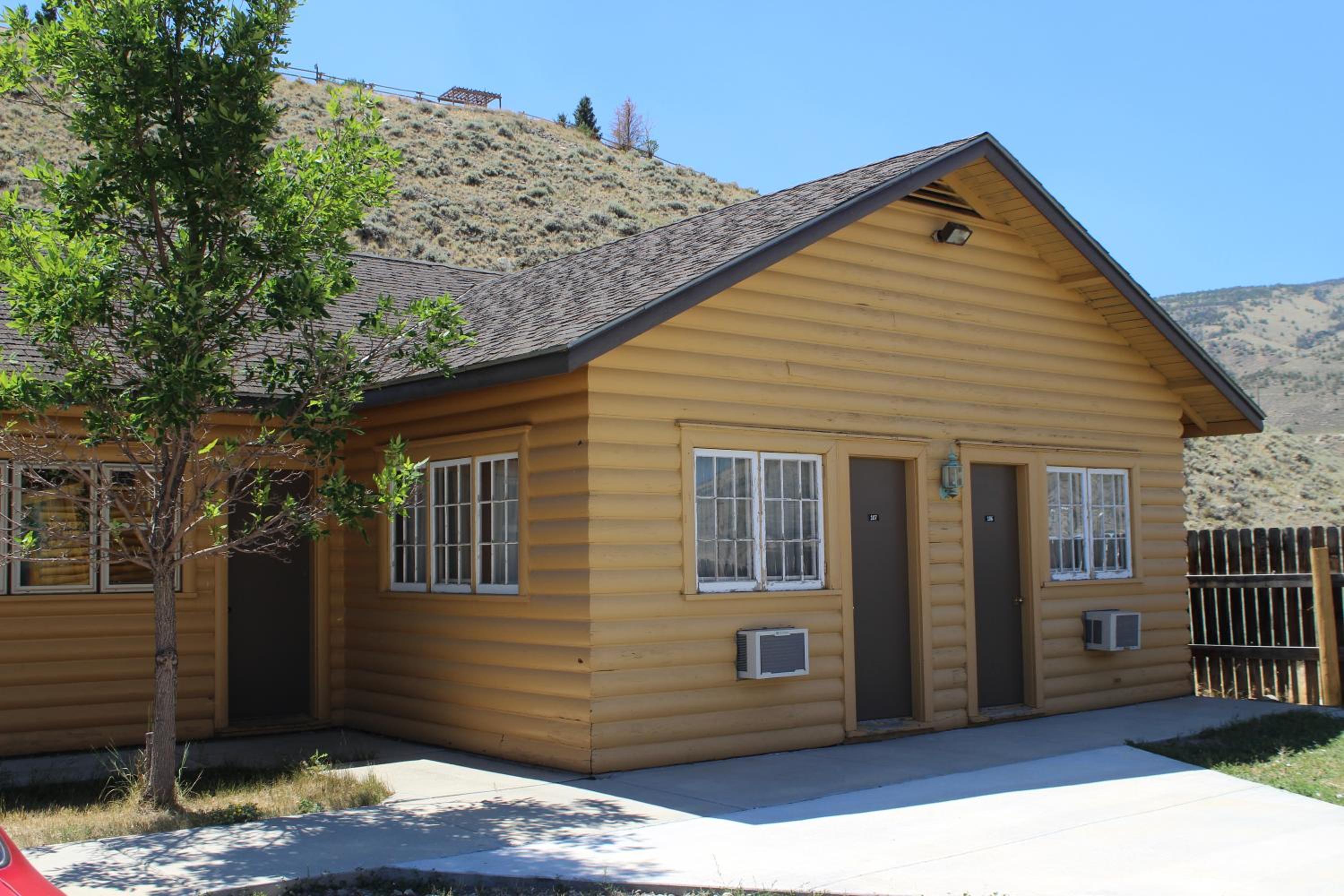 Holiday Lodge