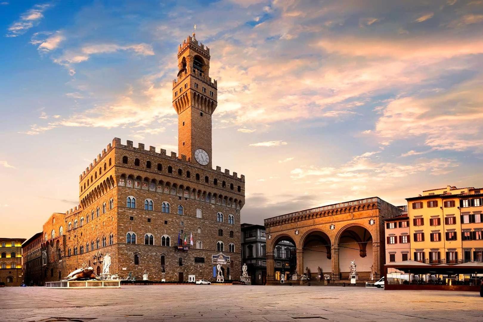 Home Faenza at Most Historical Center with LIFT !!!