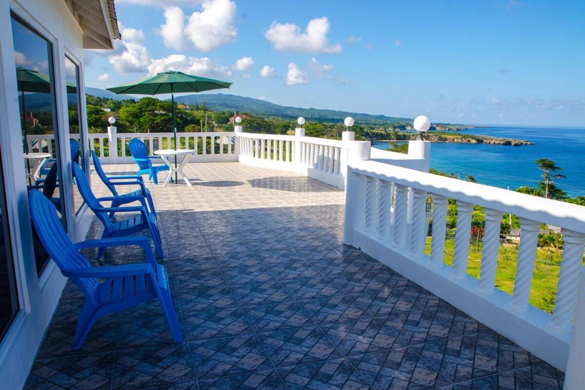 Hotel Villa Juanita - Image 1