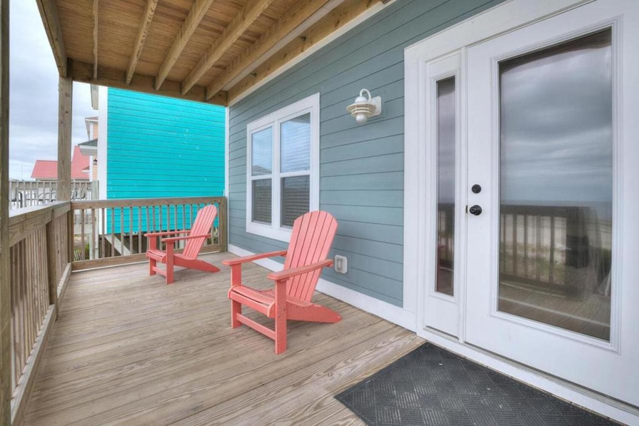 A Sandy Feet Retreat view 4