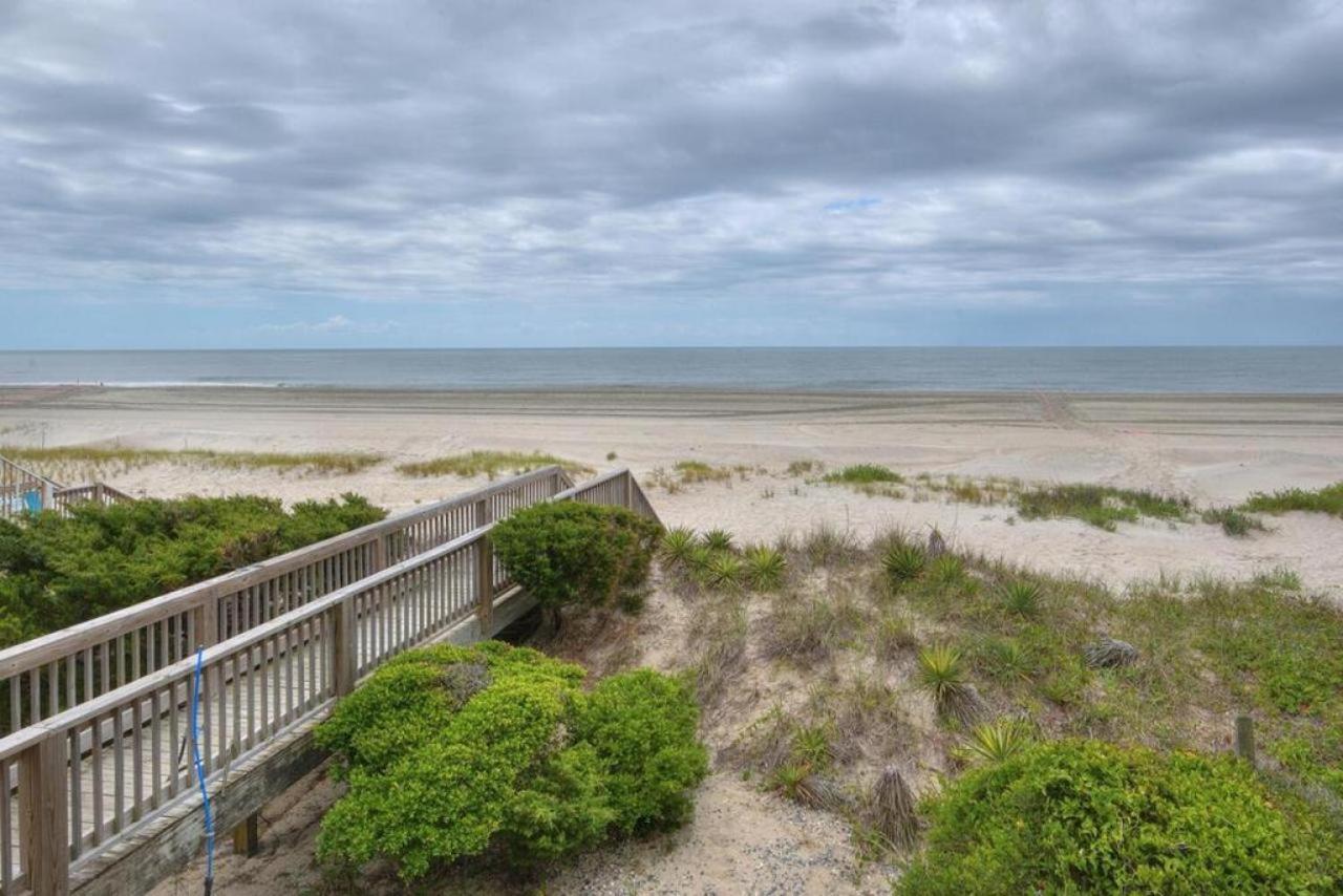 A Sandy Feet Retreat view 5