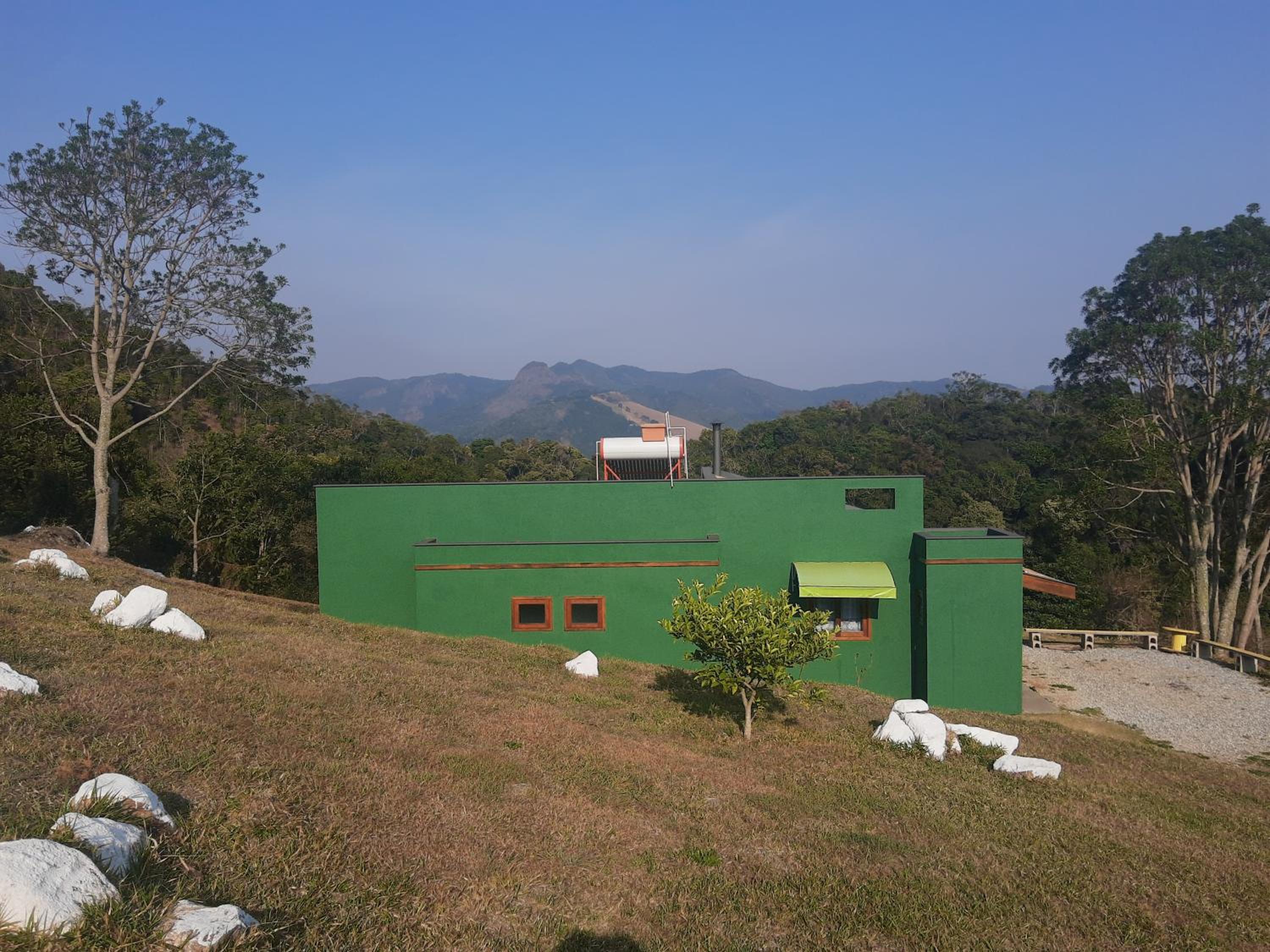 CASA NA MONTANHA