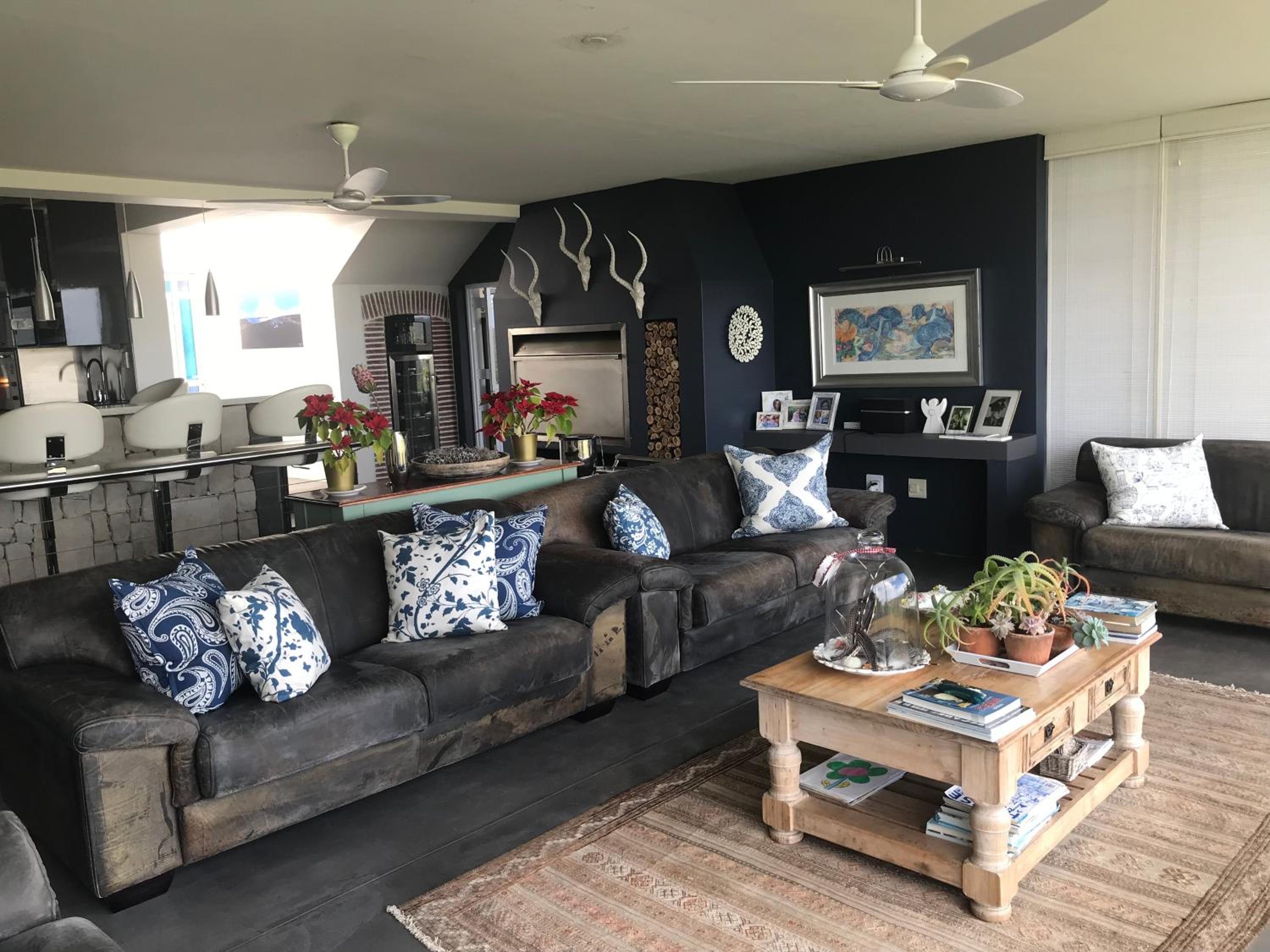 La Maison Bleue, luxury self-catering villa. view 4