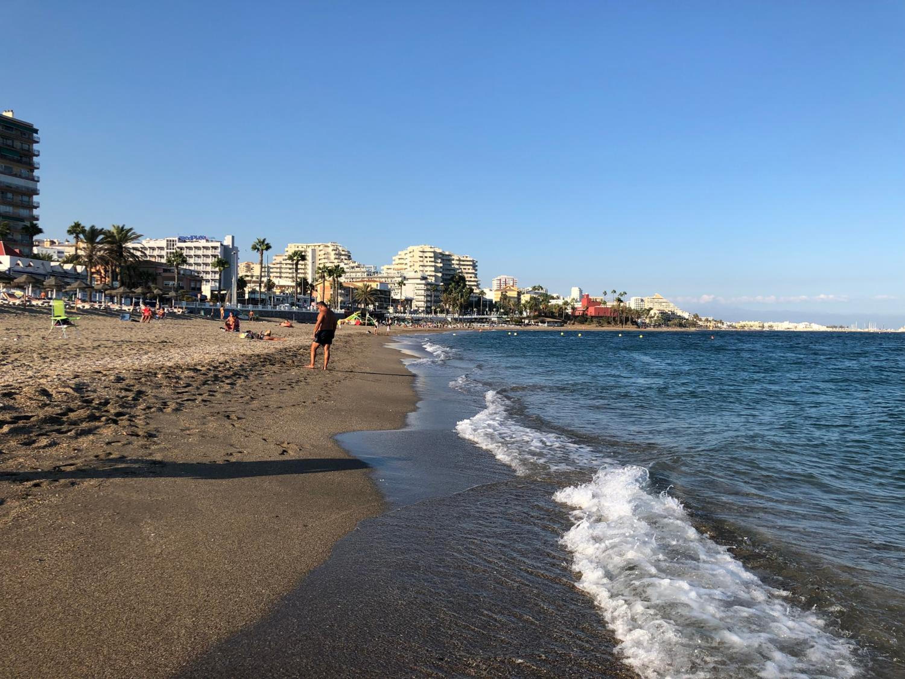 Victoria luxury beachfront apartment in Benalmadena Costa view 5