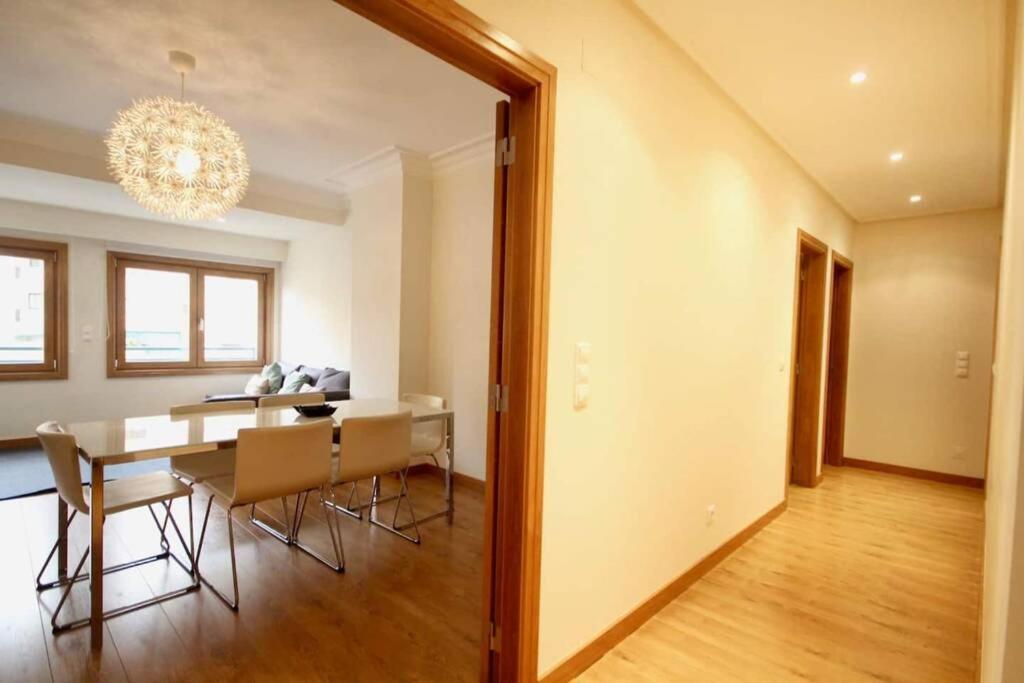 Cozy Orange Telheiras Apartment