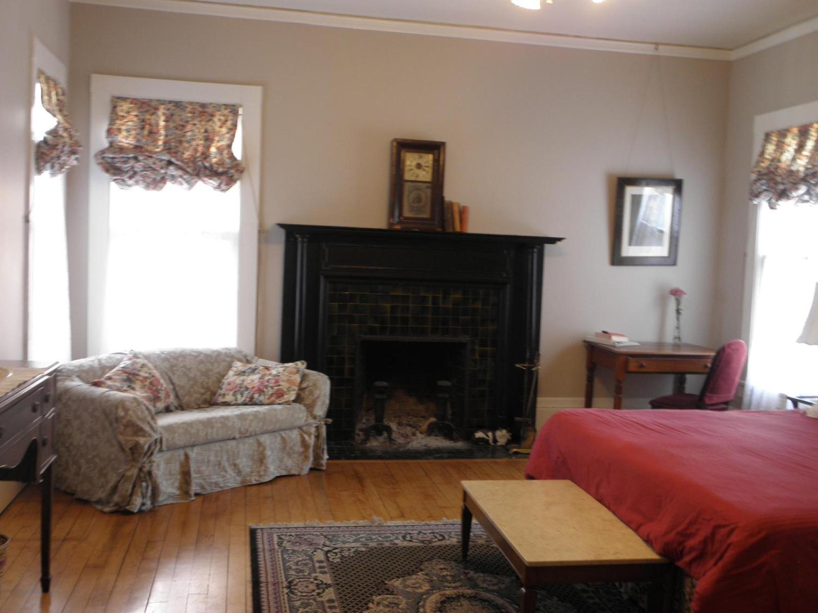 Lehmann House Bed & Breakfast