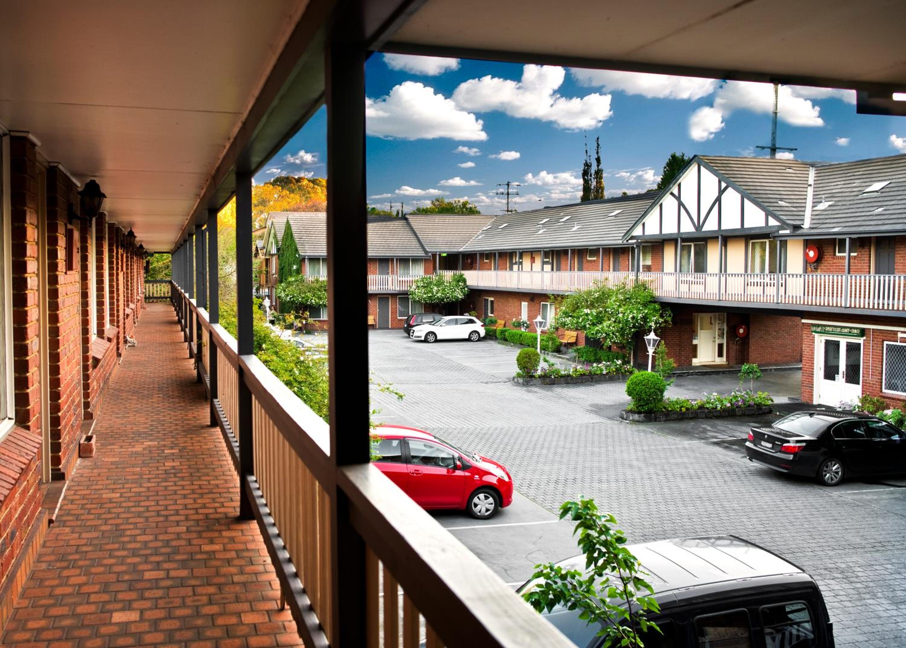 Elizabethan Lodge