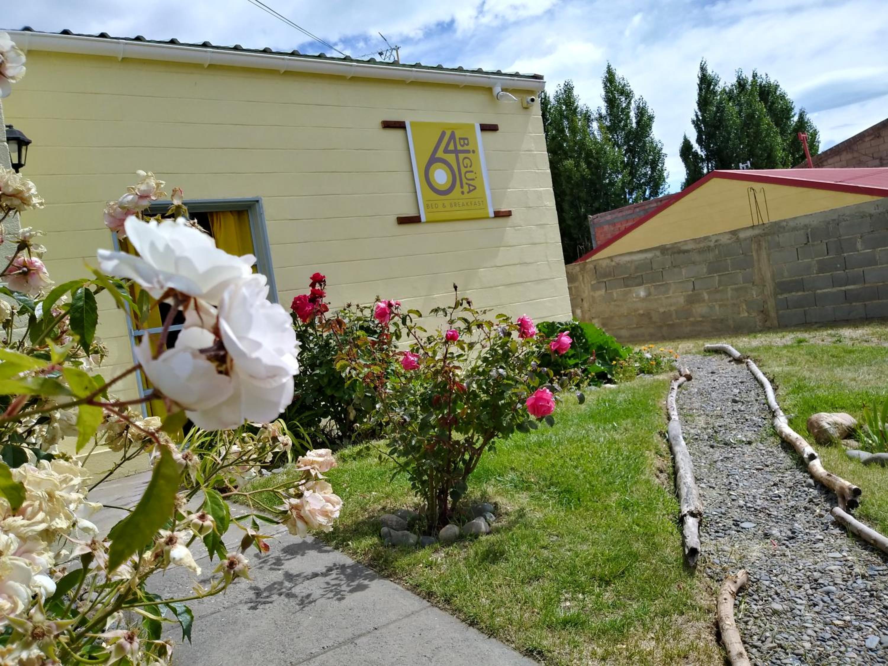 Hostel House 64Bigüa