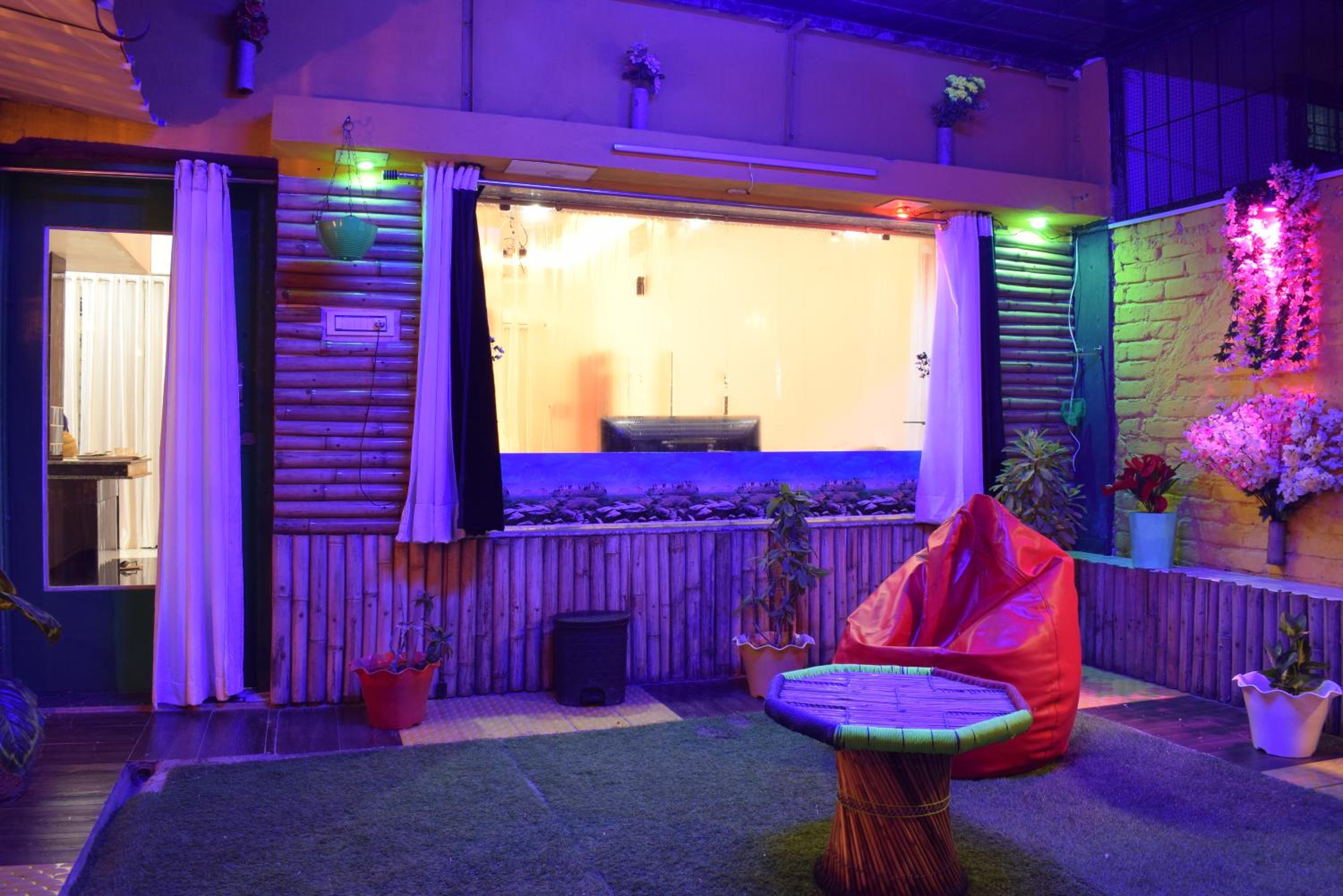 lounge