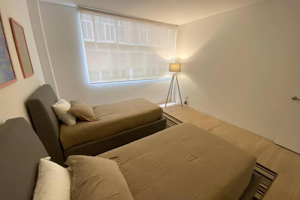 Best Location 3 bedroom apt in CONDESA view 2