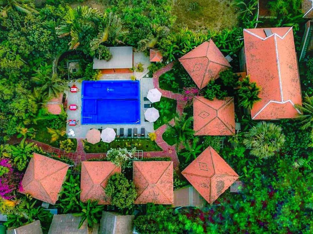 Battambang Vacations - Au Cabaret Vert - Property Image 1