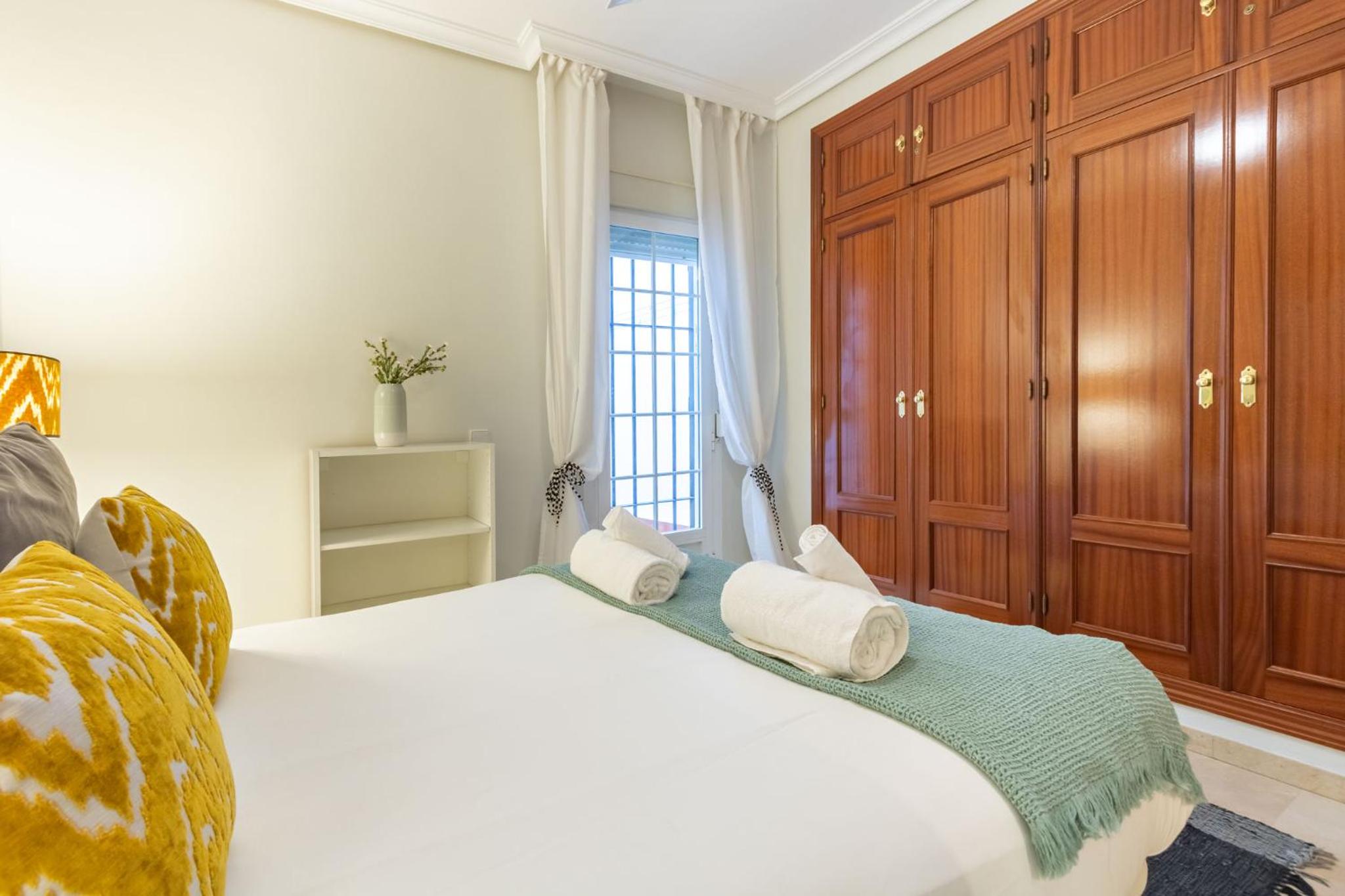 San Jacinto Triana Deluxe by Valcambre view 4