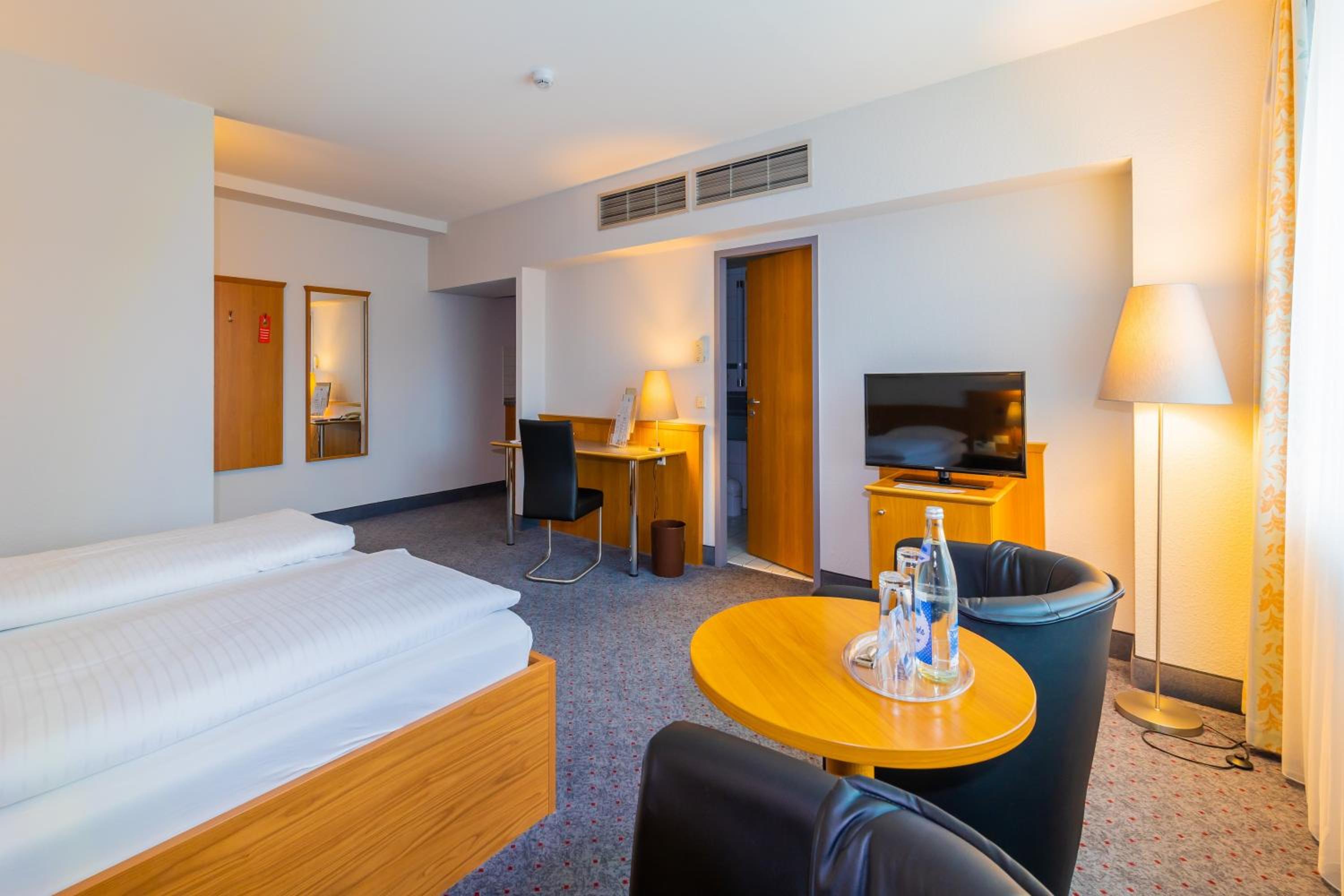 City Hotel Suhl - Property Image 9