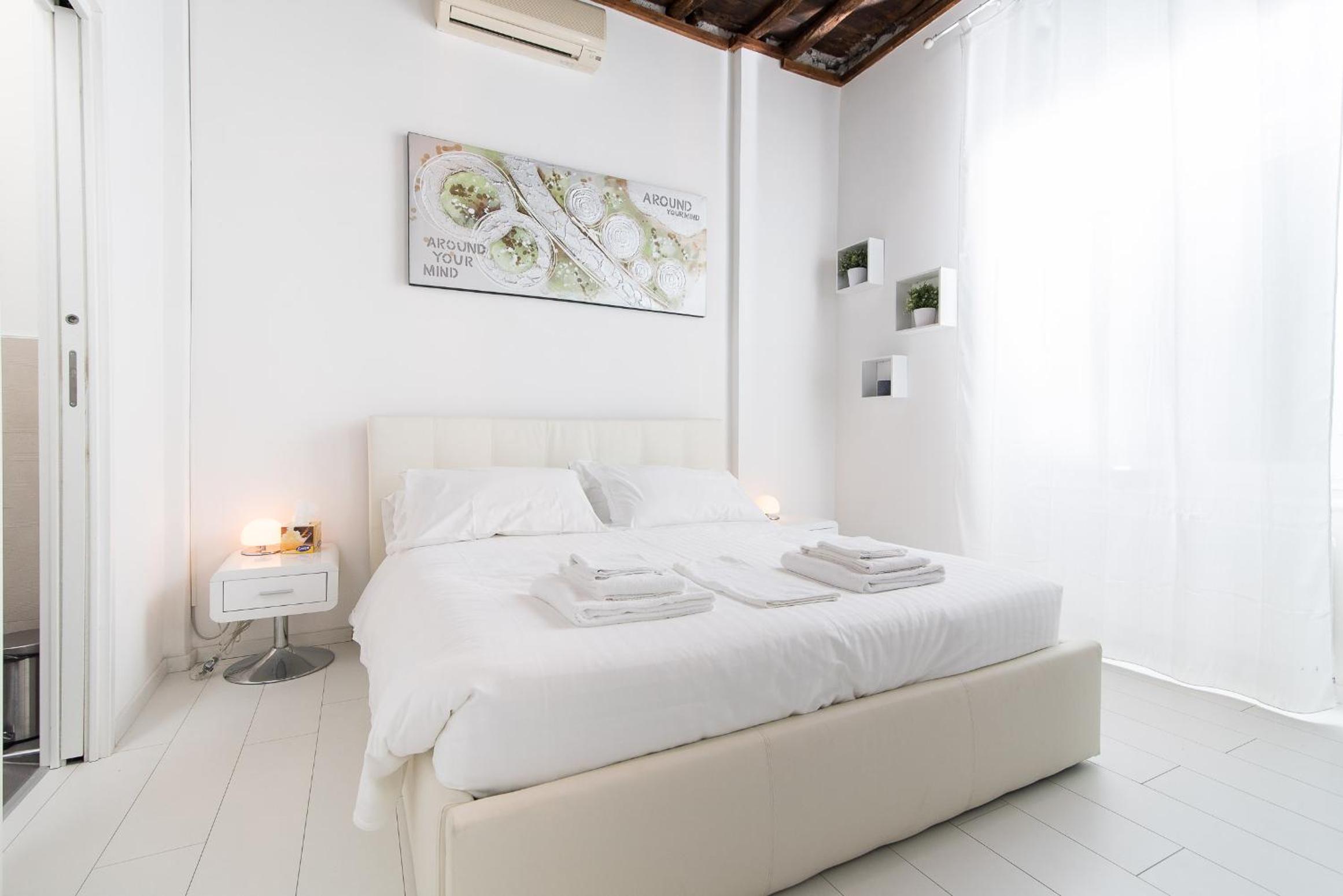 White Ostilia Guesthouse