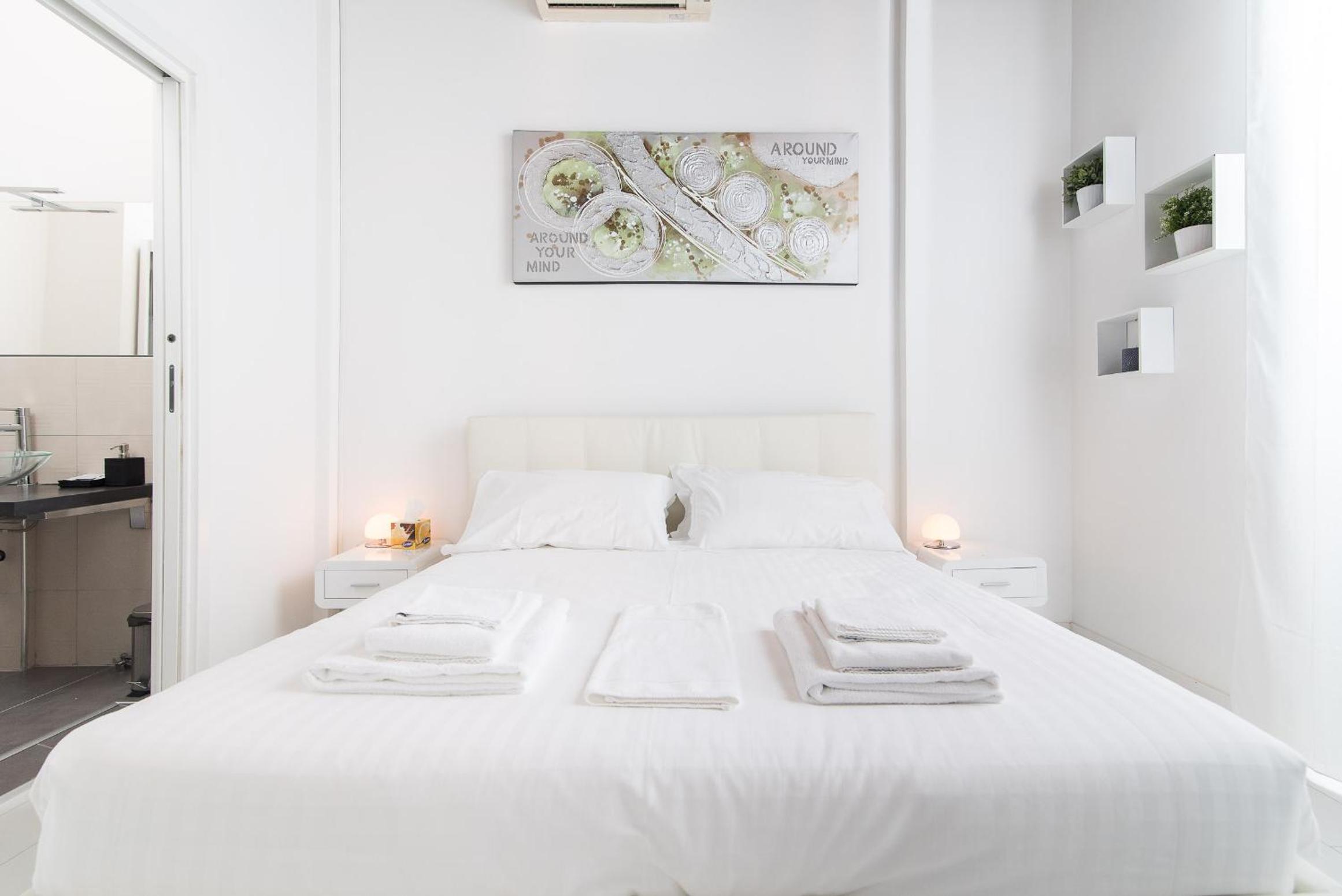 White Ostilia Guesthouse
