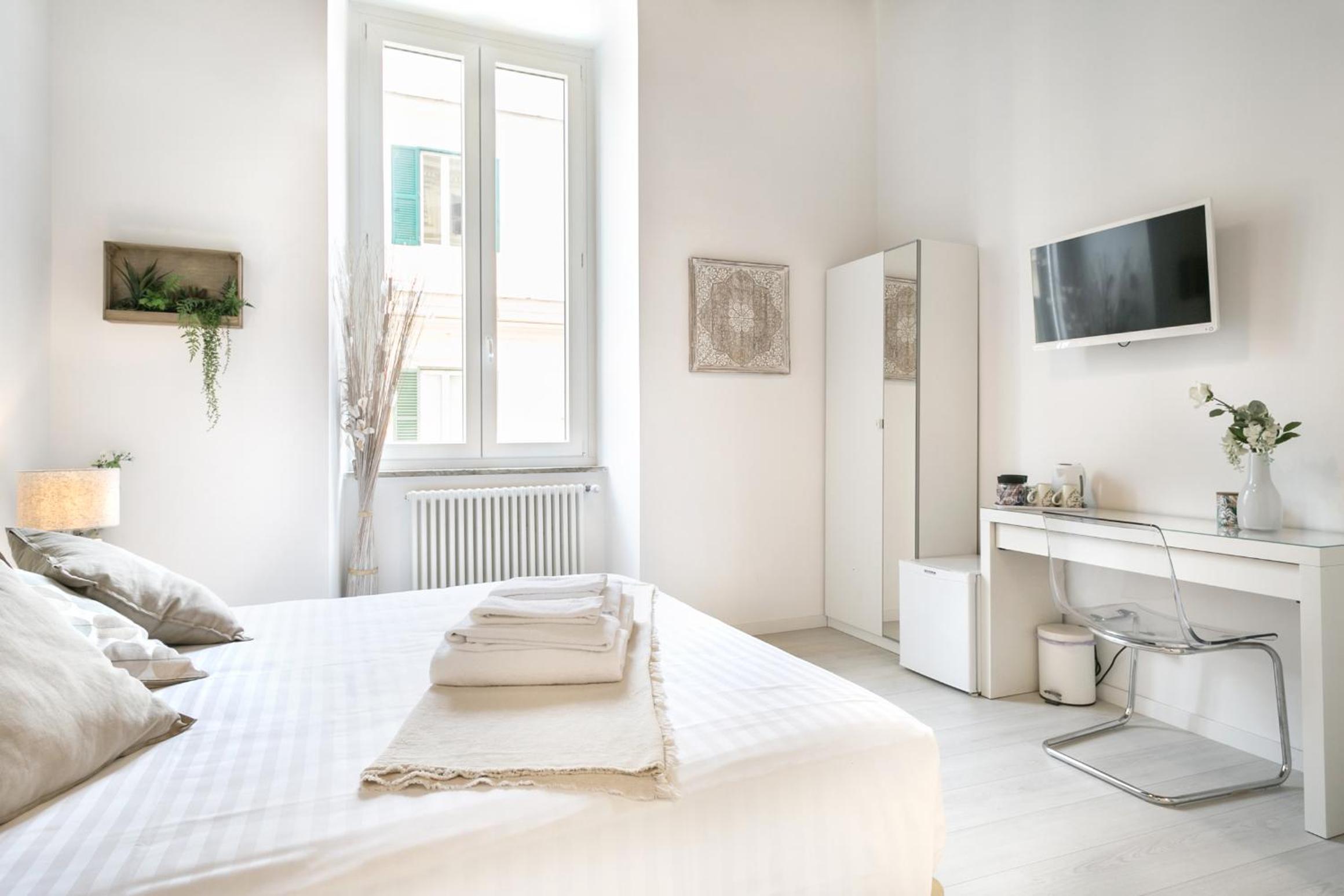 White Ostilia Apartments