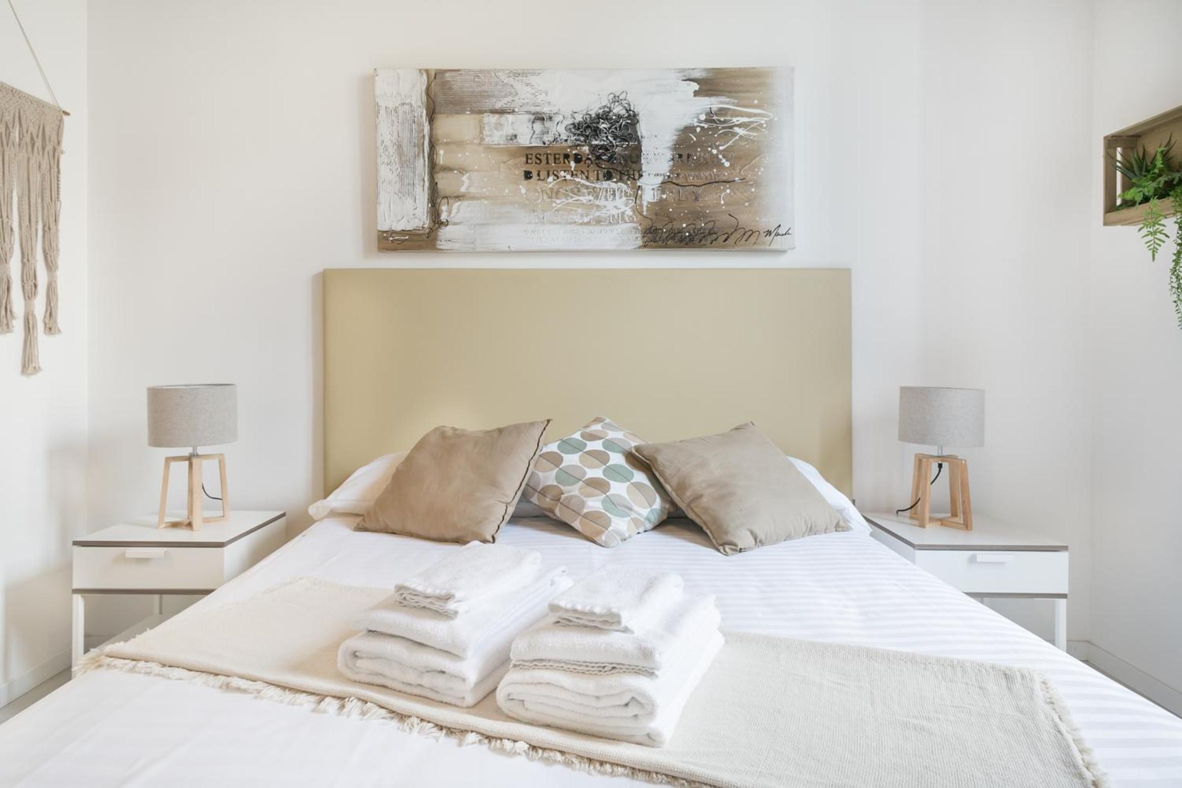 White Ostilia Apartments